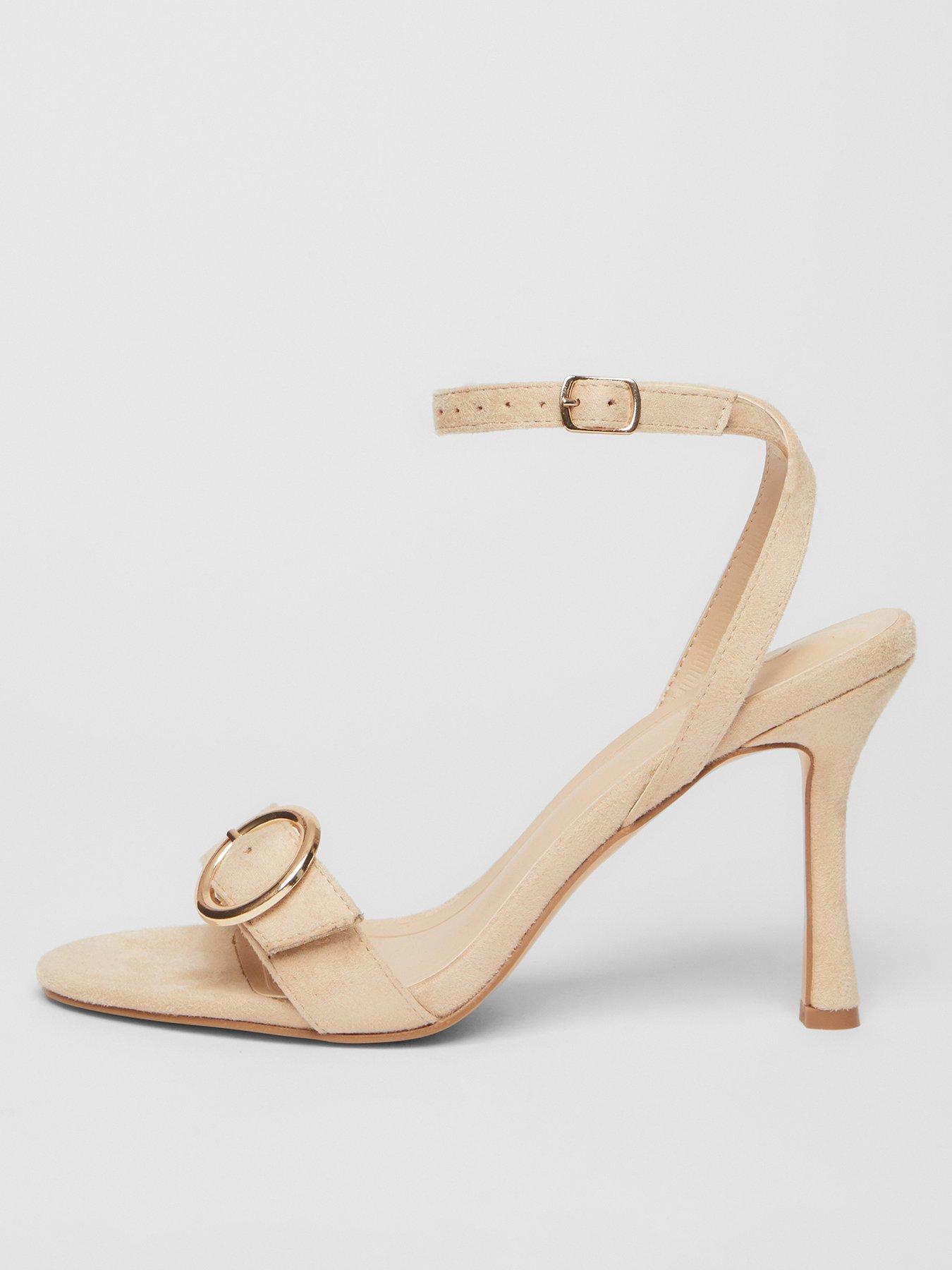 quiz-nude-buckle-front-heels