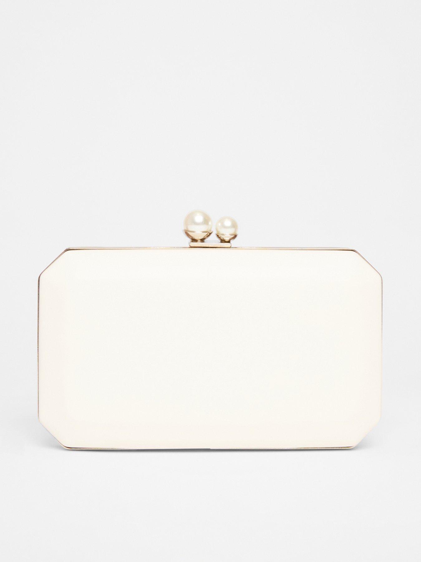 quiz-white-bridal-pearl-clasp-box-bag