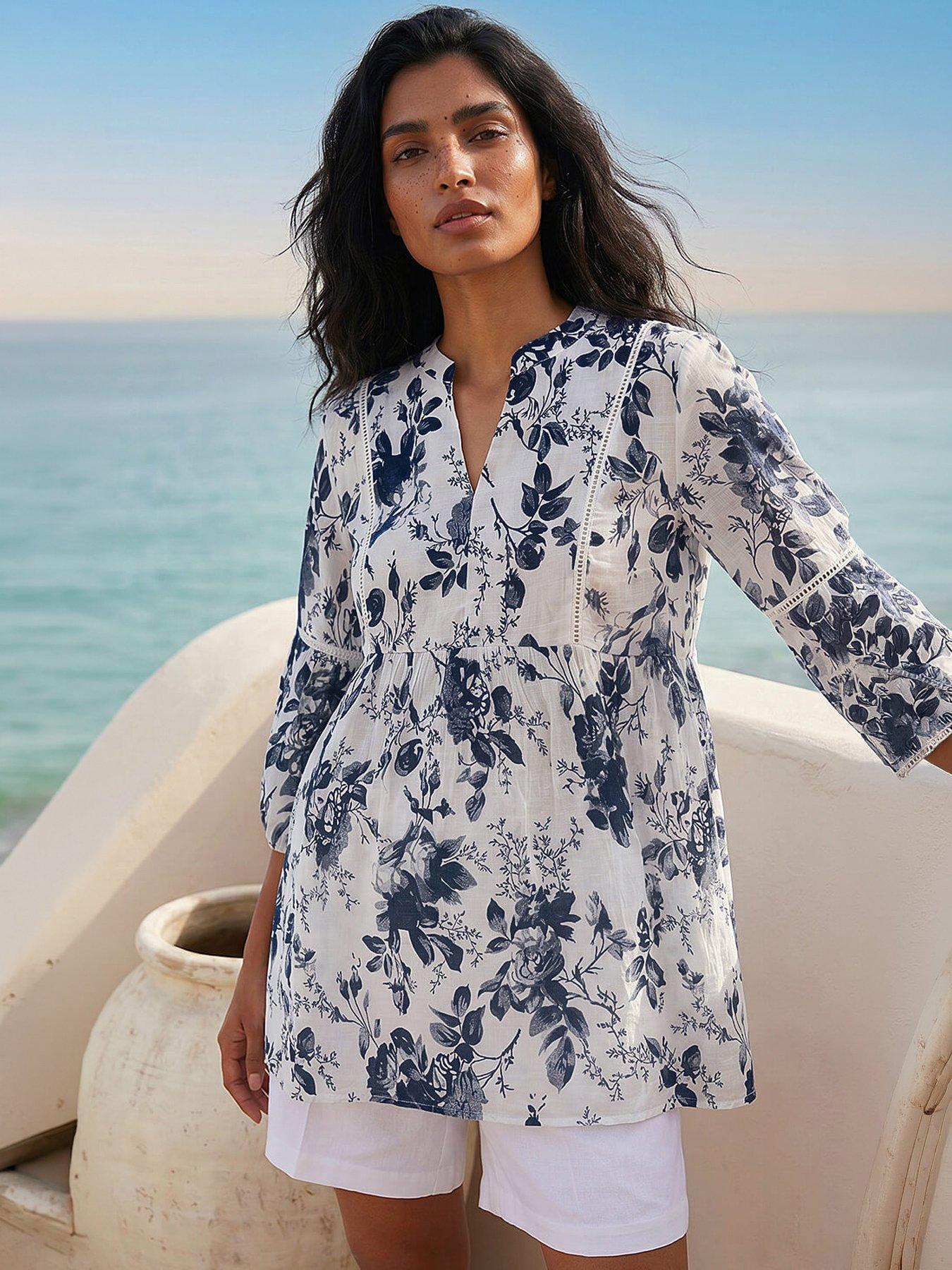 Roman Floral Print Notch Neck Top