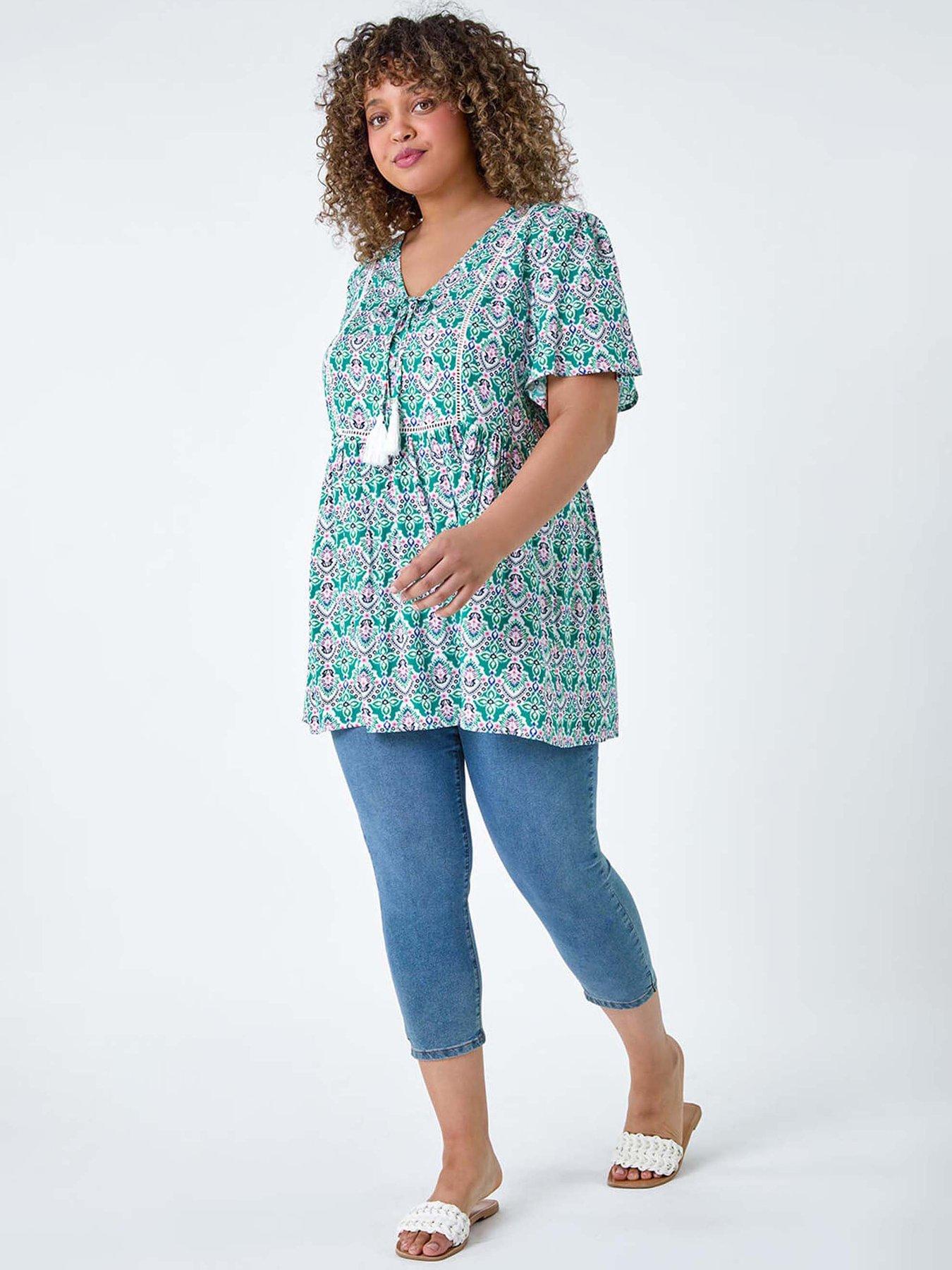 Image 3 of 5 of Roman Curve Tie Front V-neck Boho Printed Top - Green