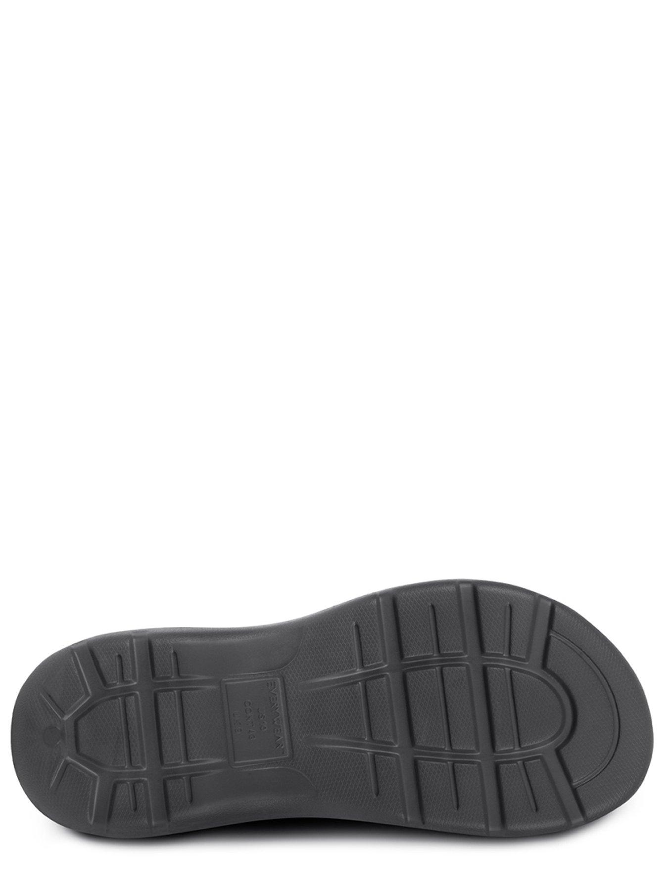  image of totes-bounce-velcro-sports-sandal