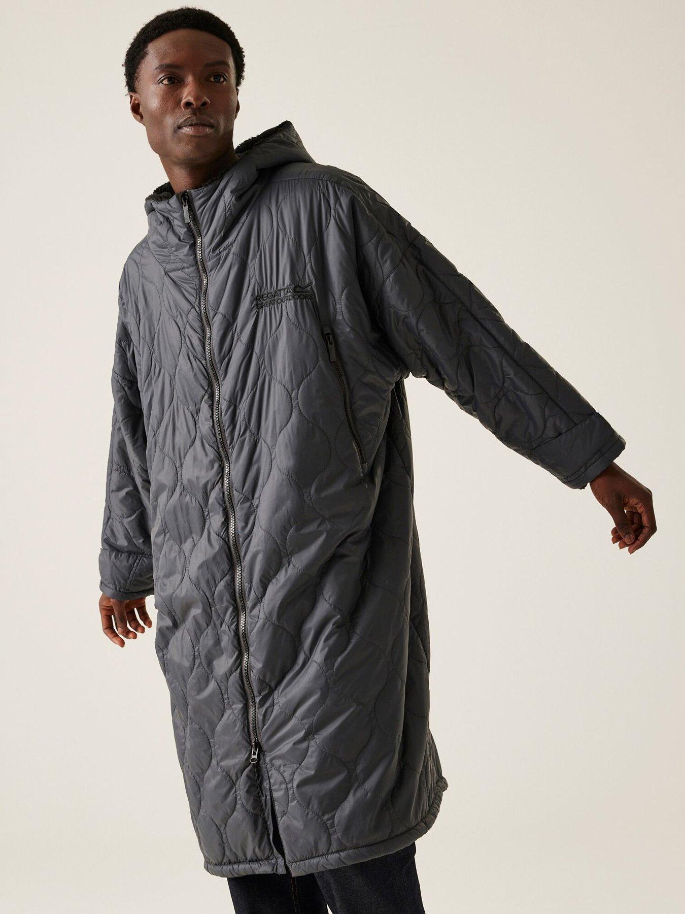 regatta-waterproof-quilted-changing-robe-dark-grey