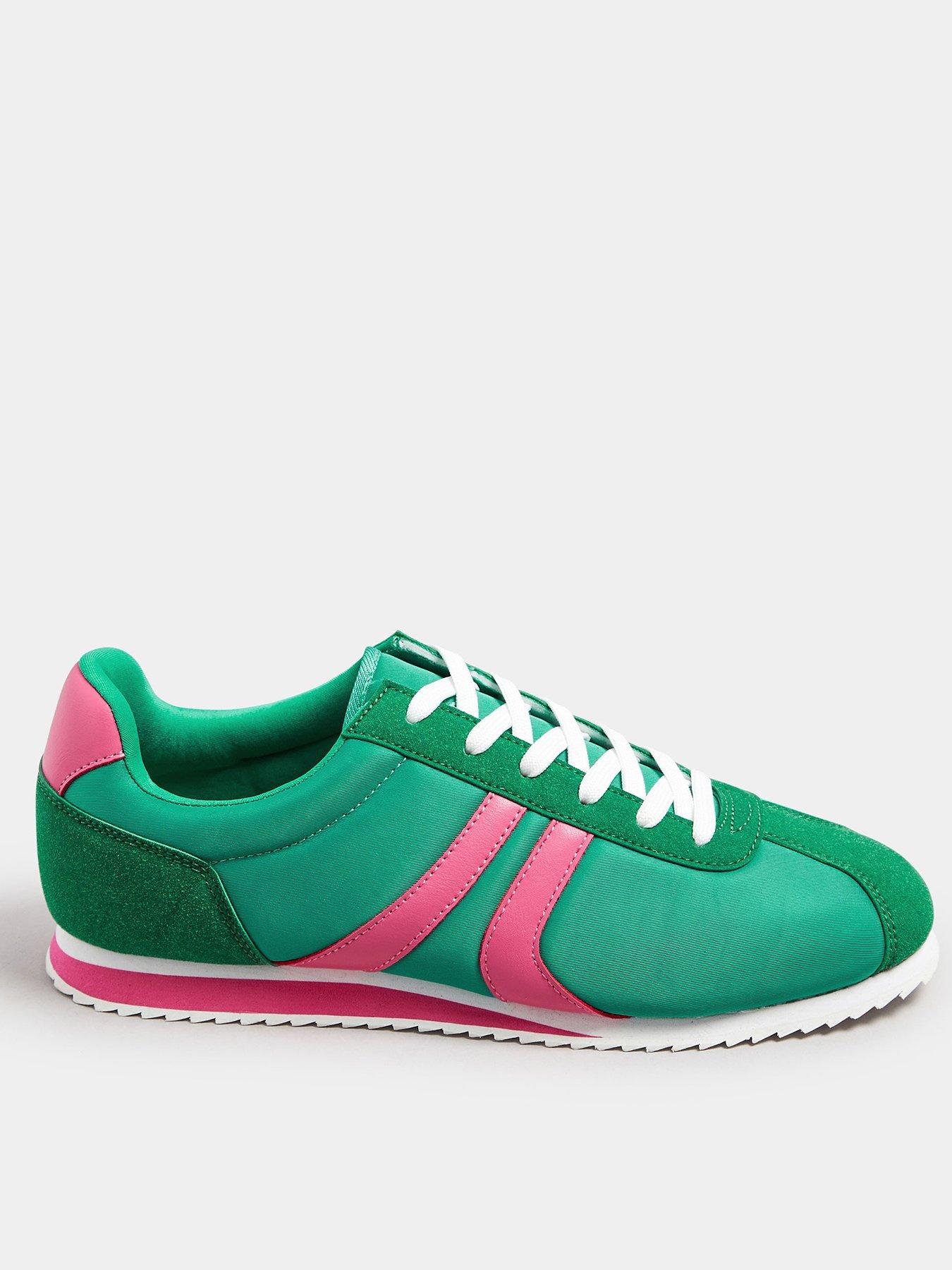 yours-extra-wide-fit-runner-trainer