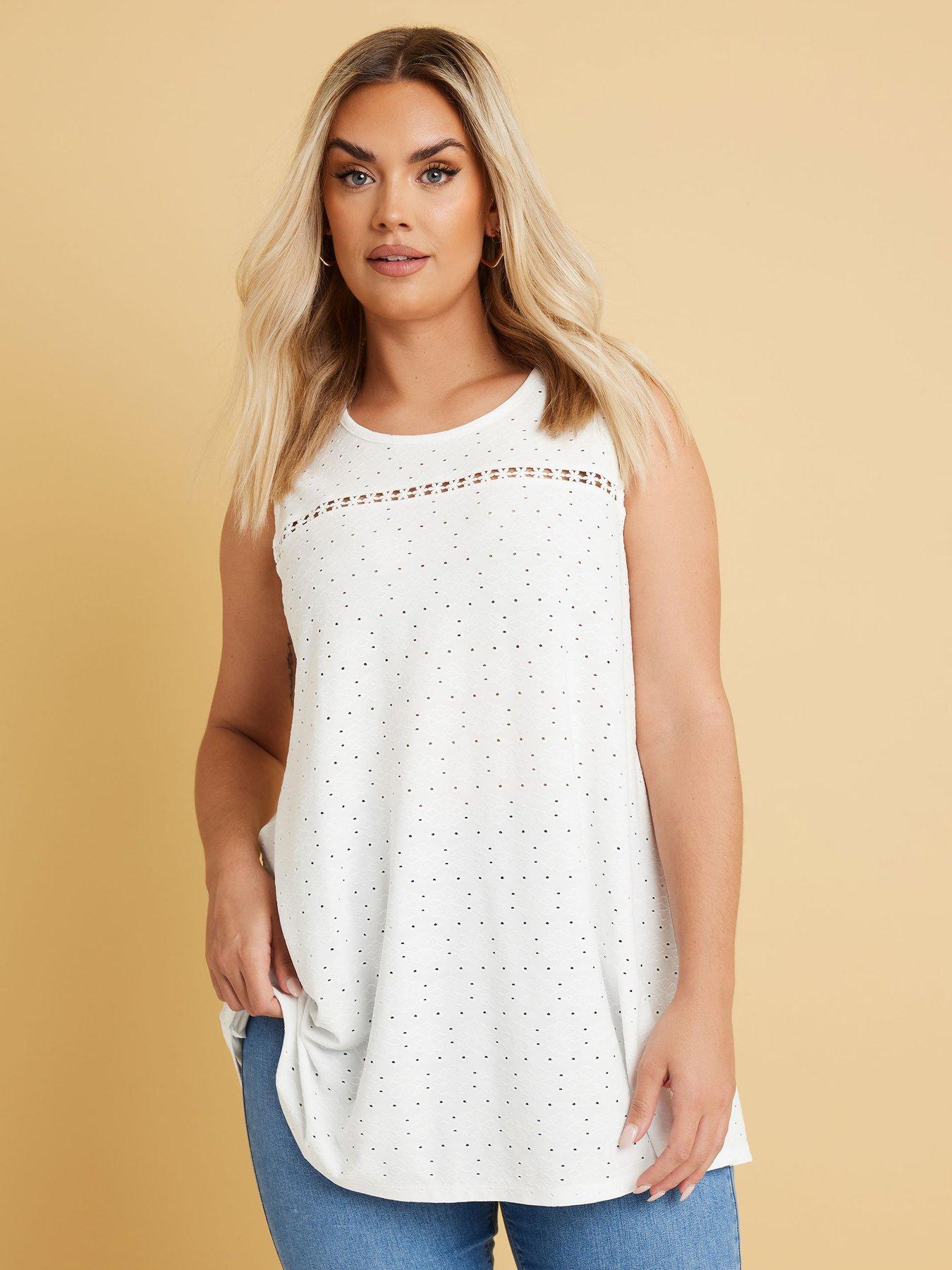 yours-curve-crochet-broderie-vest