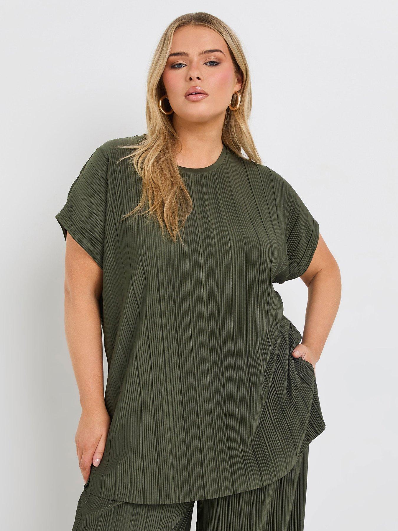  image of yours-curve-plisse-grown-on-tee-co-ord