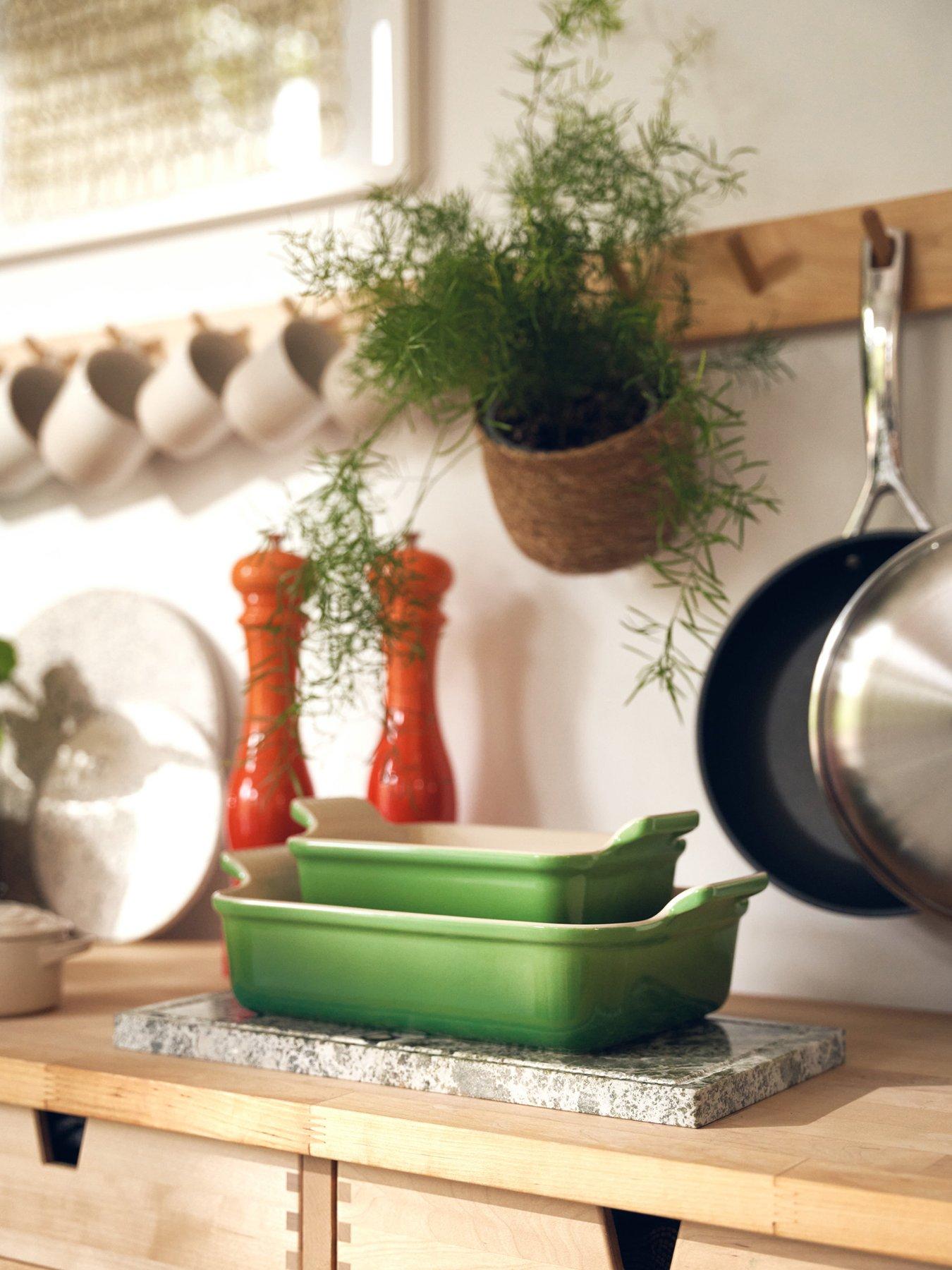 front image of le-creuset-heritage-stoneware-32-cm-deep-rectangular-dish-in-green