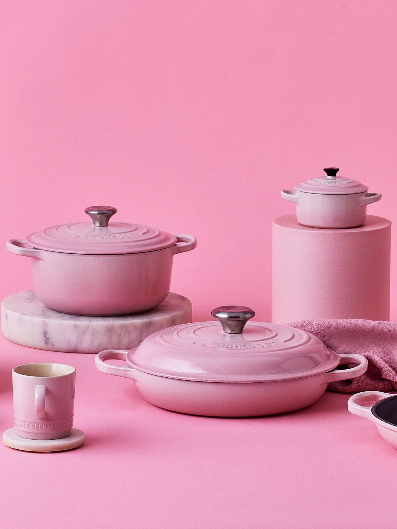 front image of le-creuset-30-cm-shallow-cast-iron-casserole-dish-pink