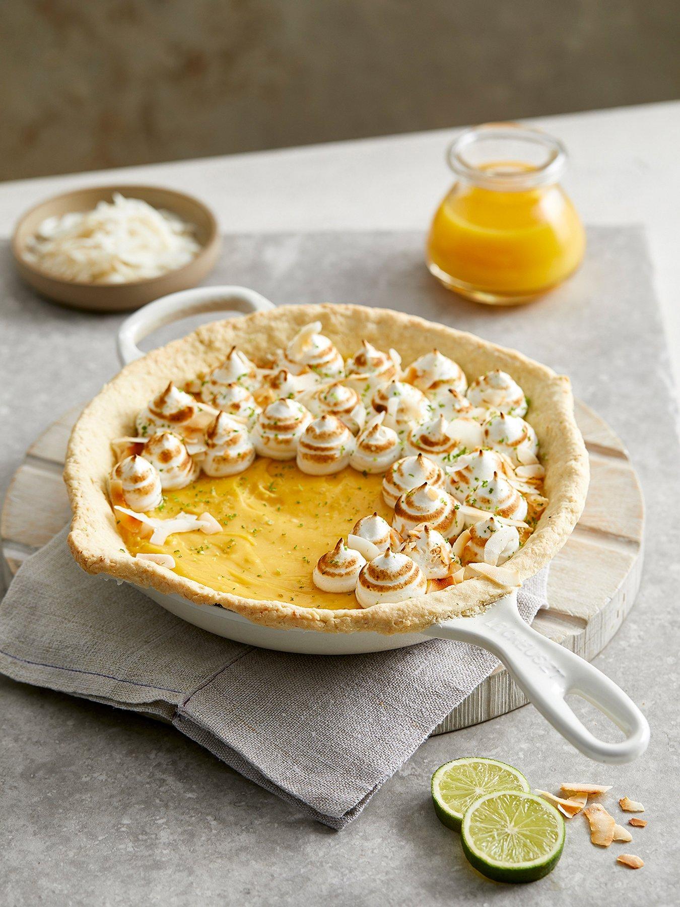 le-creuset-signature-23-cm-cast-iron-skillet
