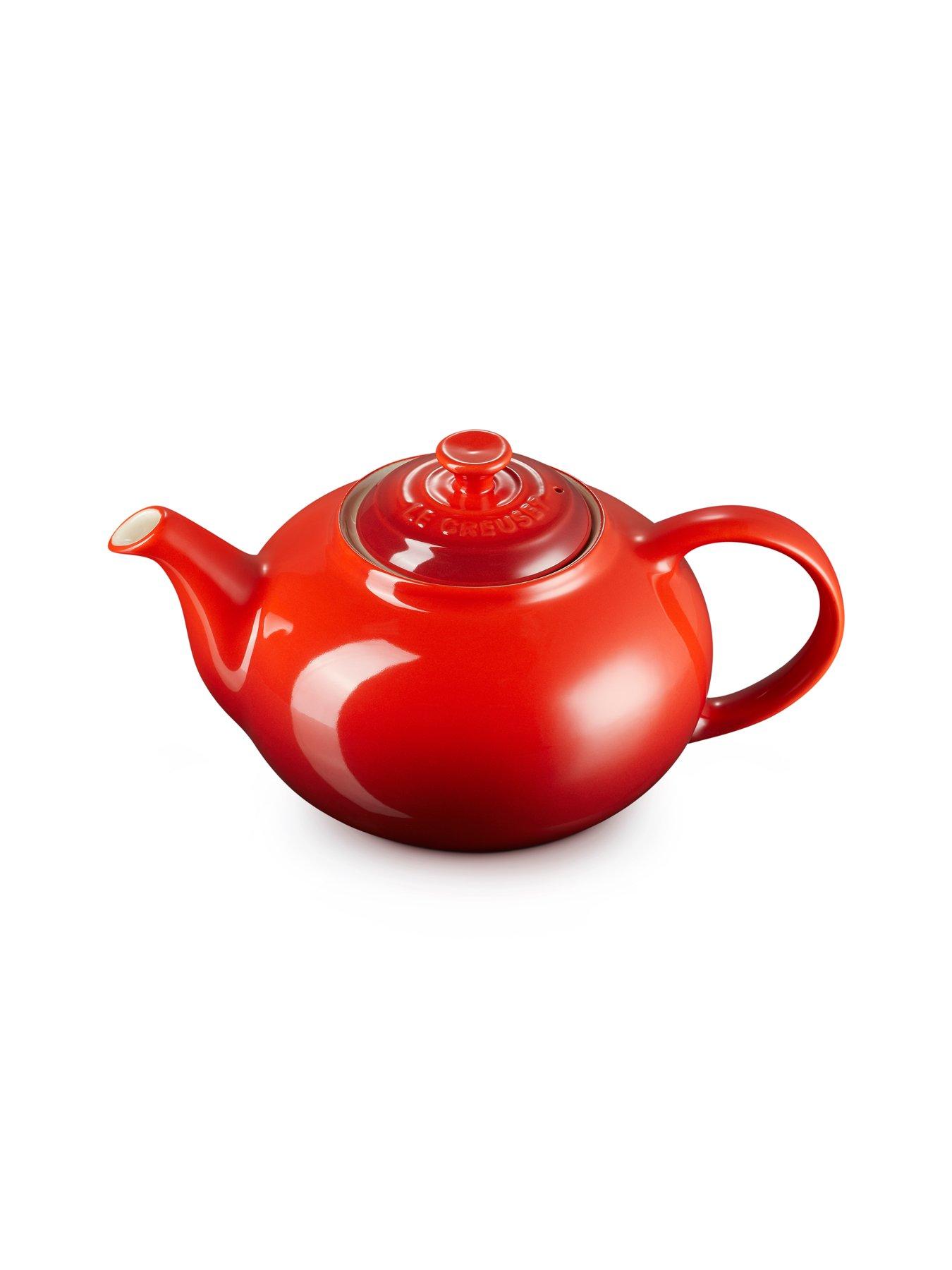  image of le-creuset-13l-classic-teapot