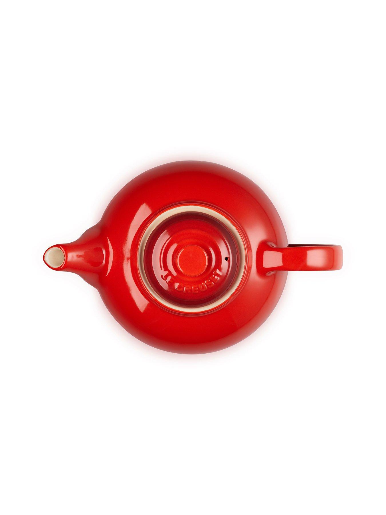  image of le-creuset-13l-classic-teapot