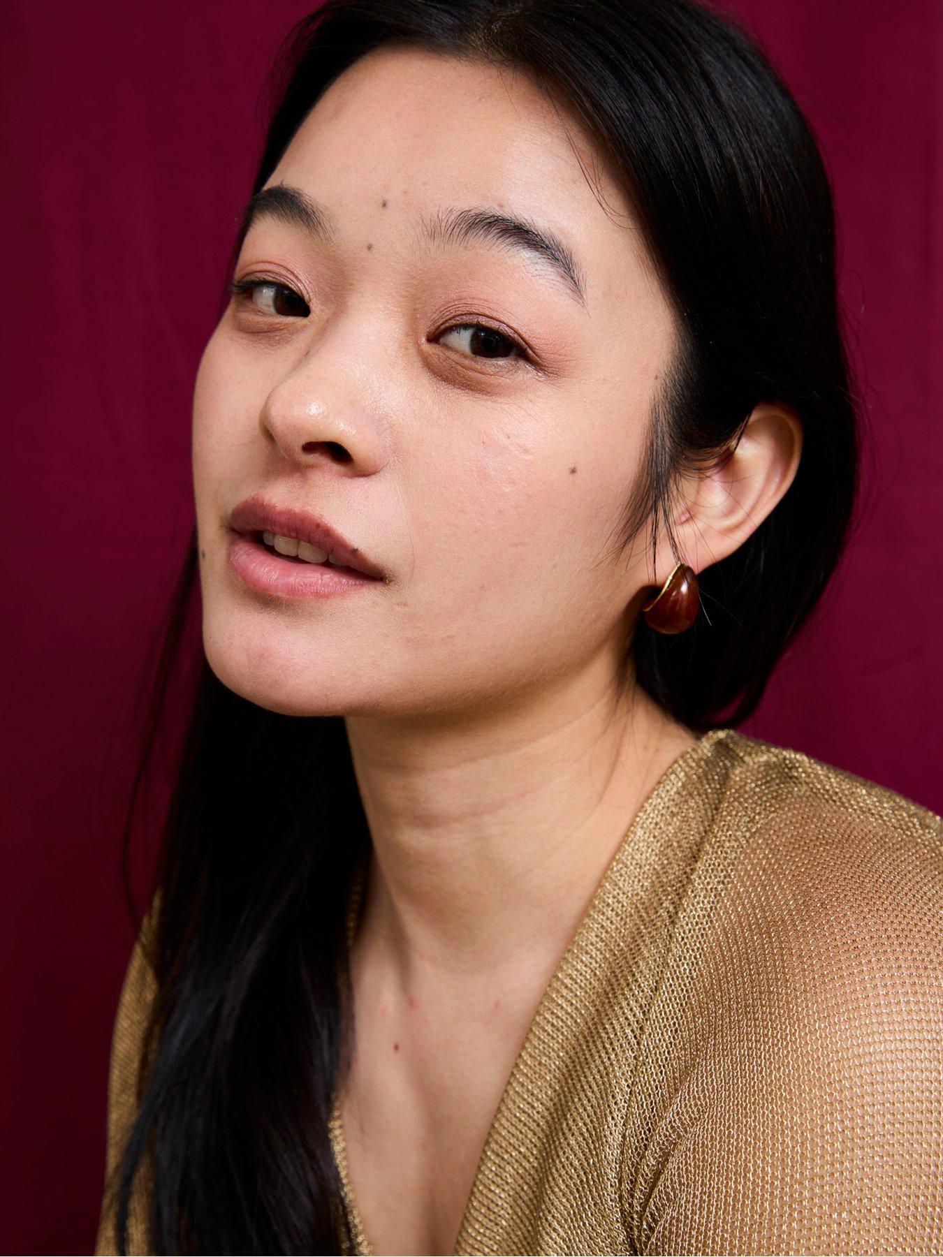  image of v-by-very-gold-plated-brown-resin-molten-teardrop-stud-earrings
