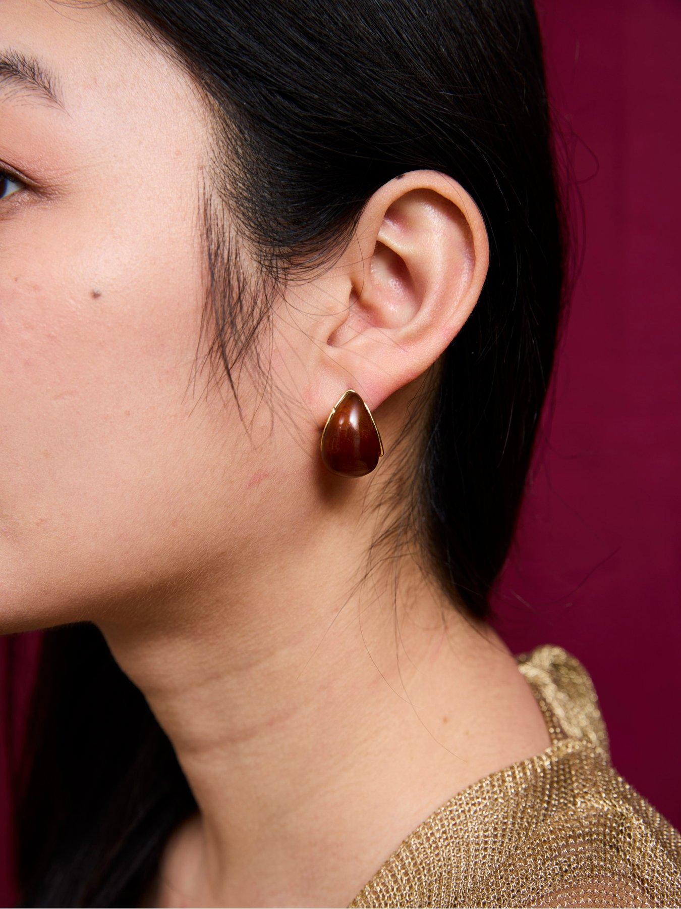  image of v-by-very-gold-plated-brown-resin-molten-teardrop-stud-earrings