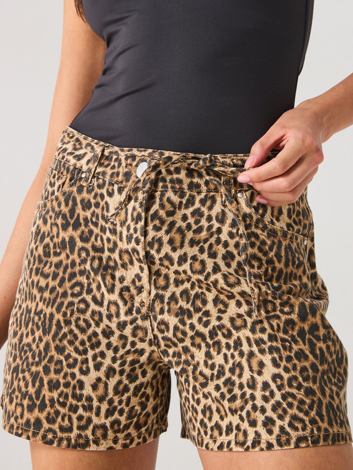 Image 4 of 6 of Only Naomi String Shorts - Multi