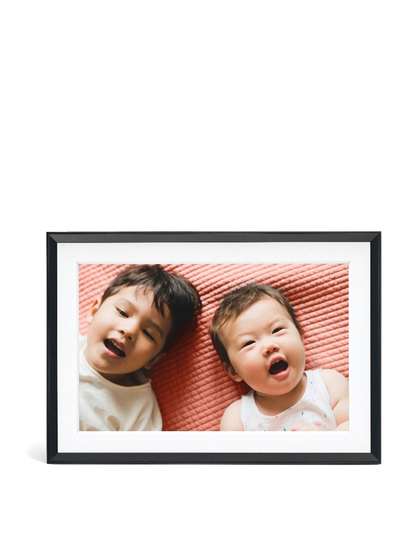aura-carver-digital-photo-frame-mat