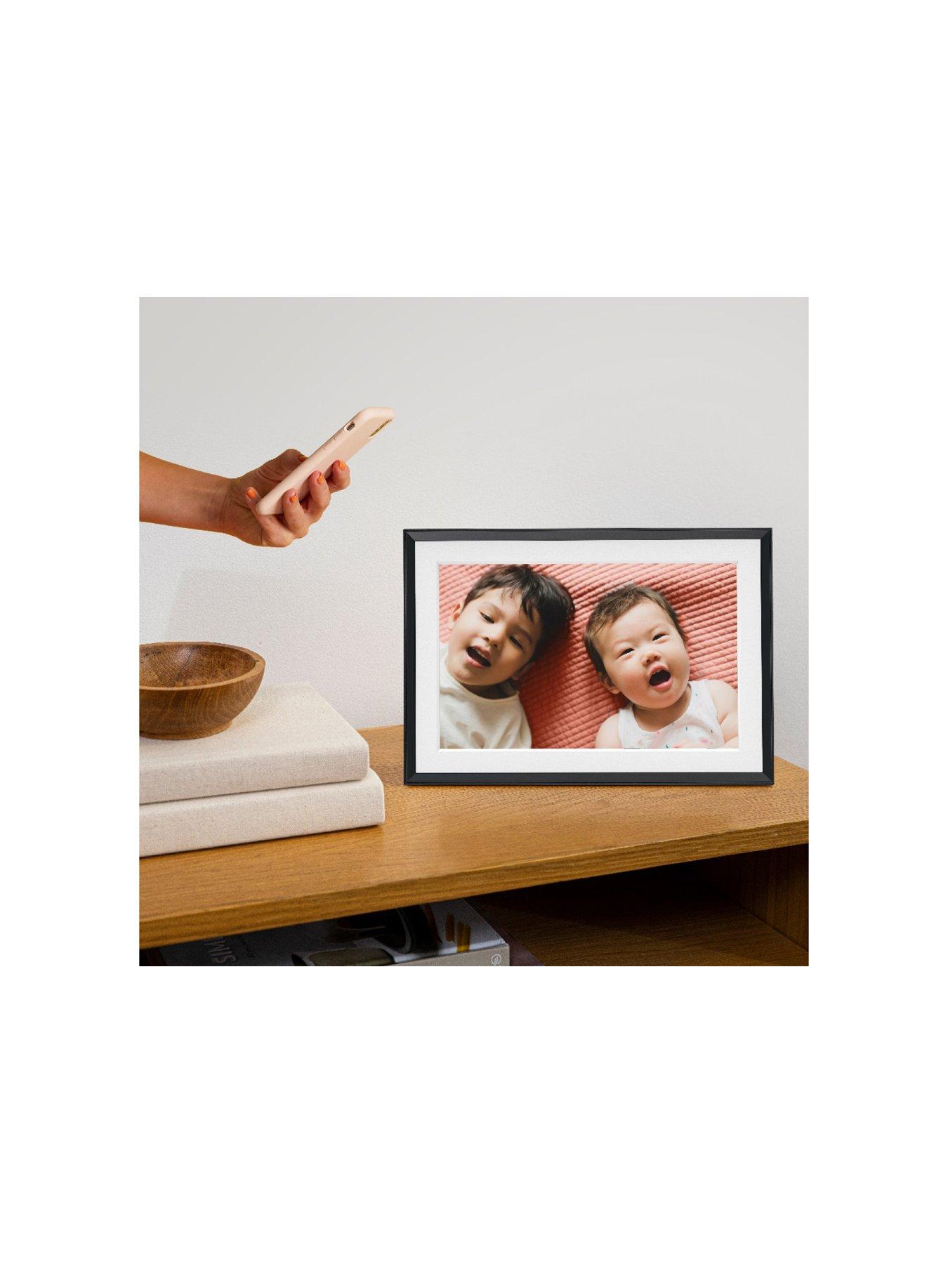  image of aura-carver-digital-photo-frame-mat