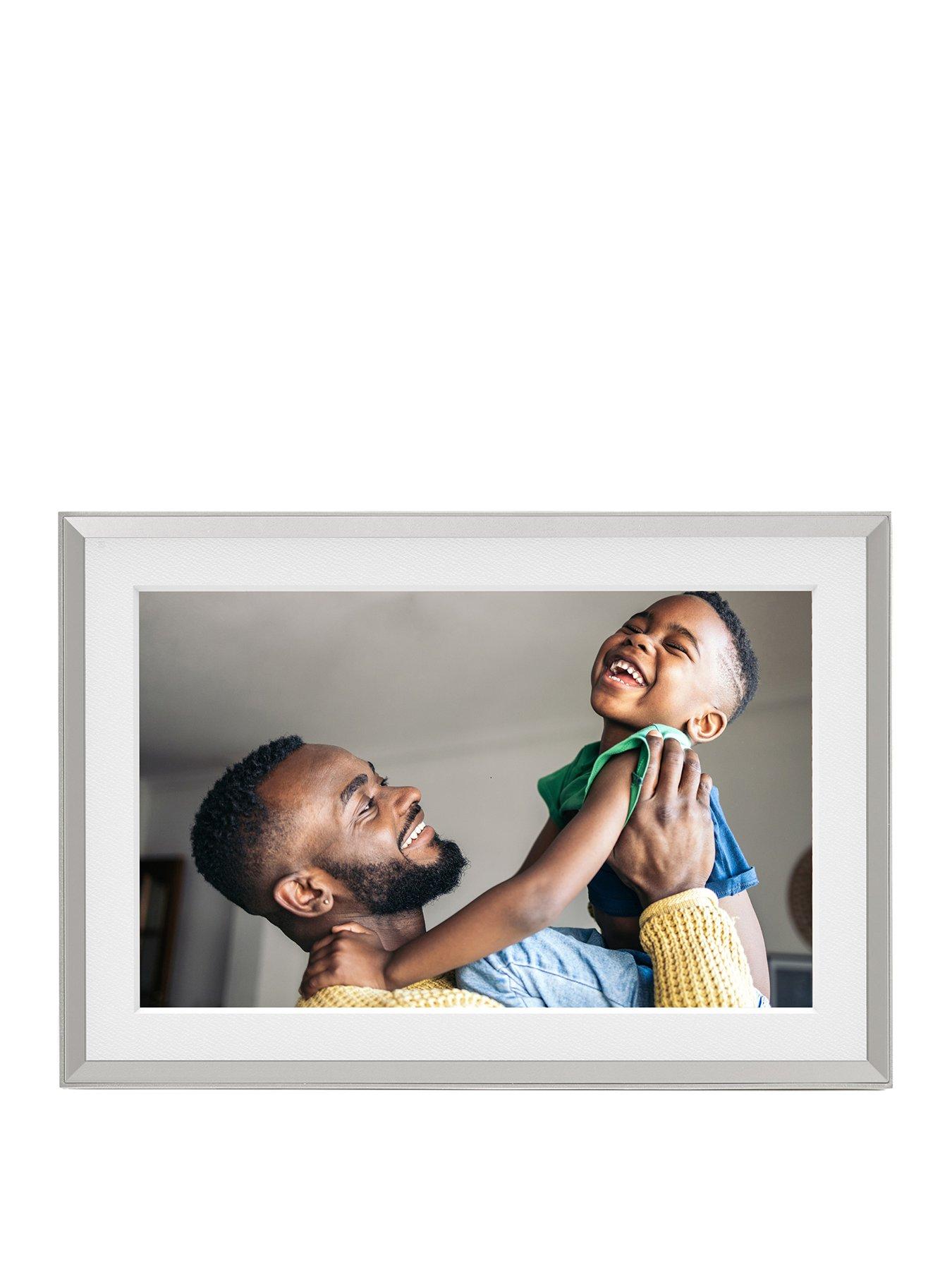 aura-carver-digital-photo-frame-mat-clay
