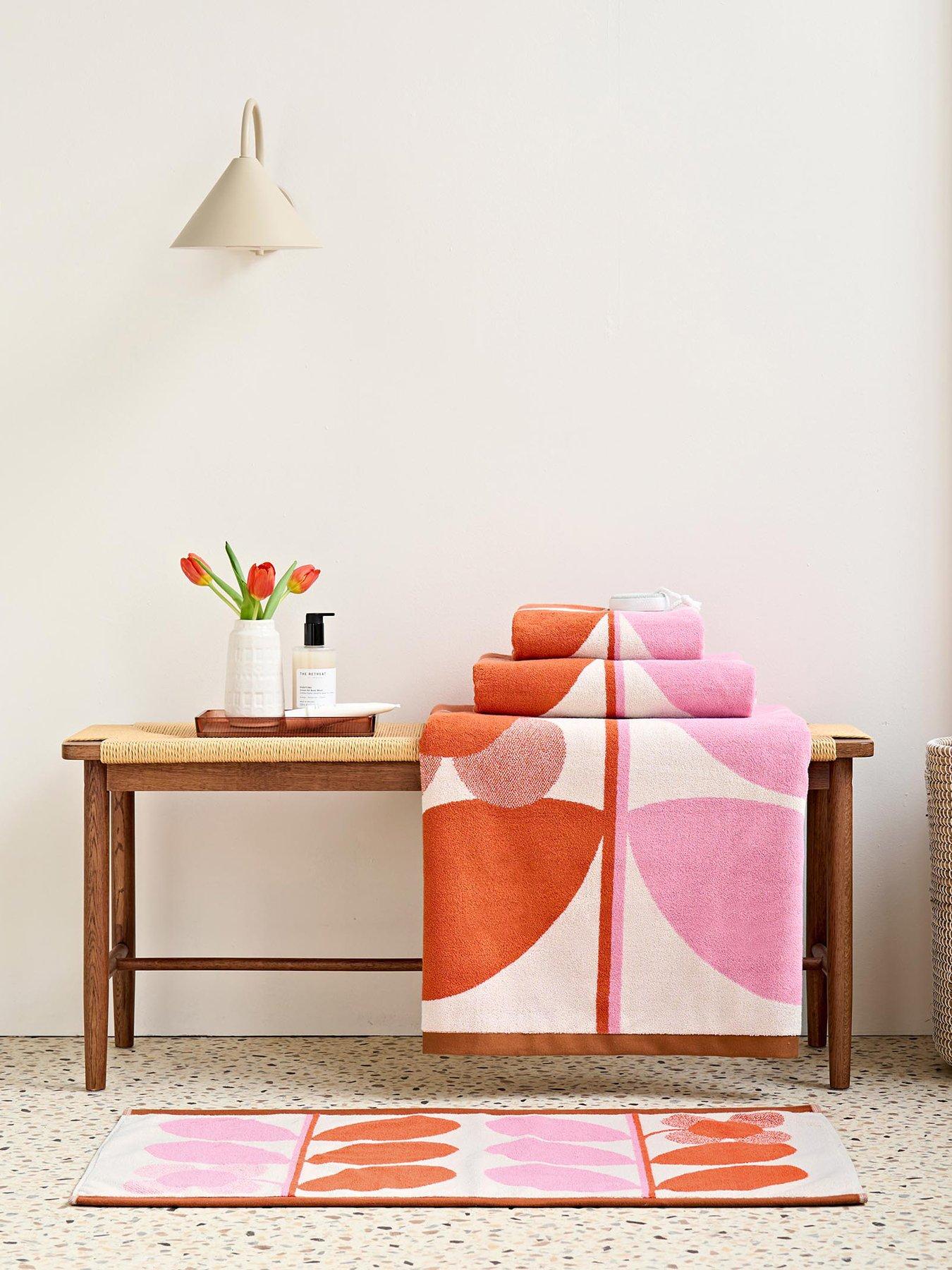 front image of orla-kiely-stem-bloom-100-cotton-towel-collection