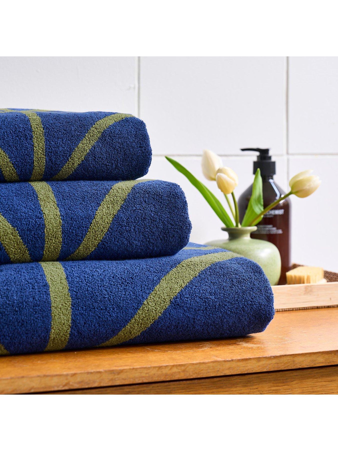 Image 6 of 7 of Orla Kiely Linear Stem 100% Cotton Bath Mat