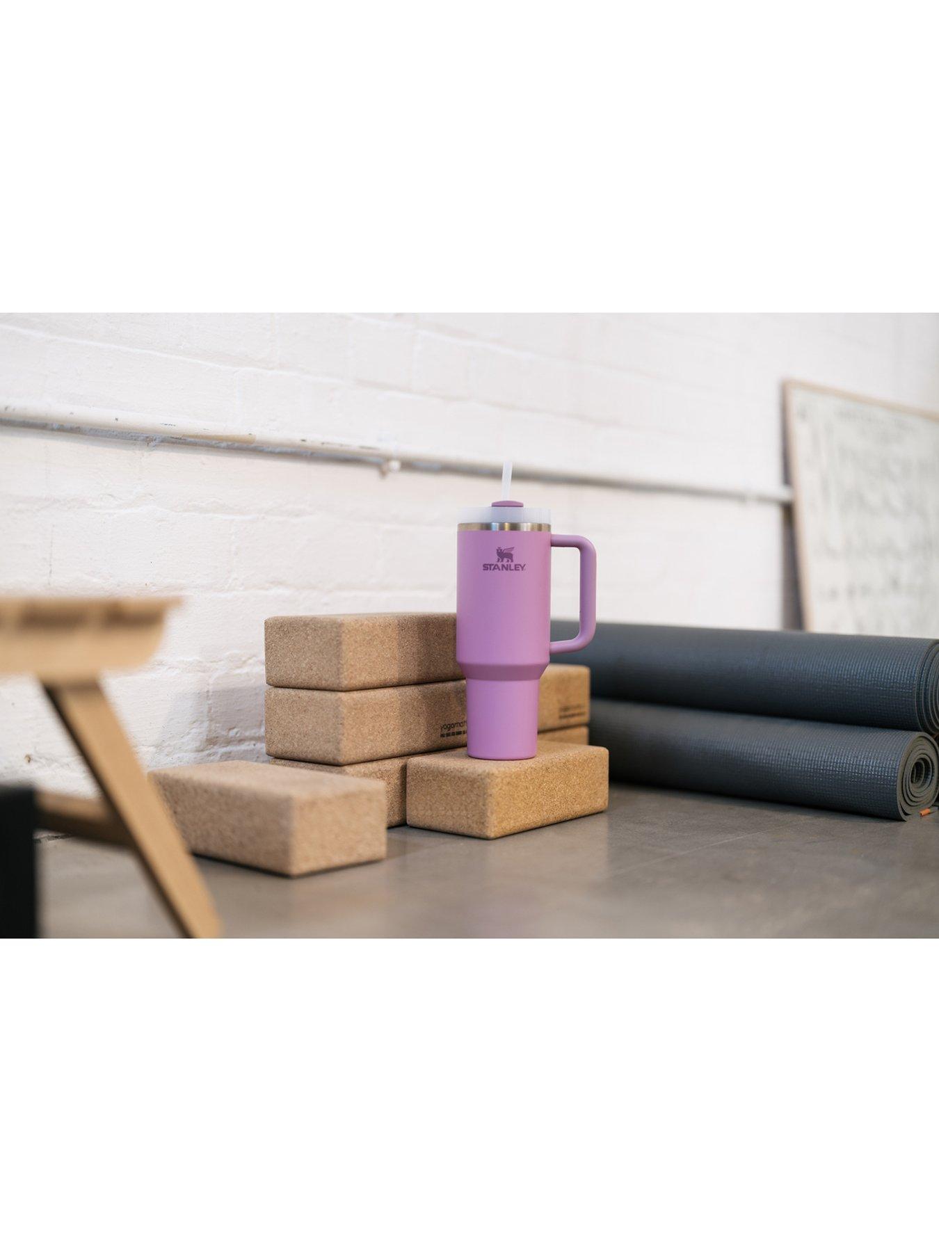  image of stanley-quencher-h20-flowstate-tumbler