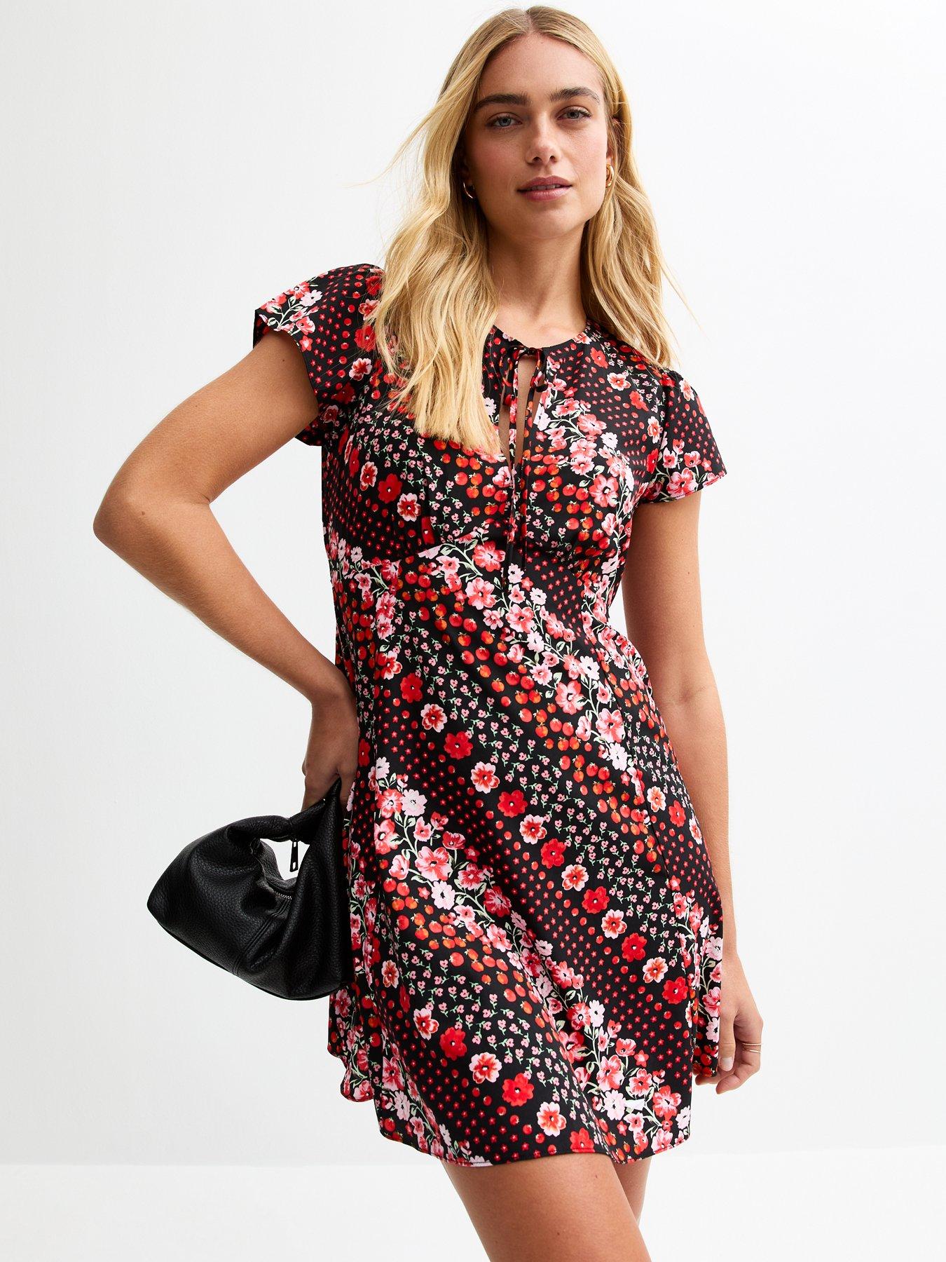  image of new-look-black-floral-and-tomato-print-crepe-mini-dress