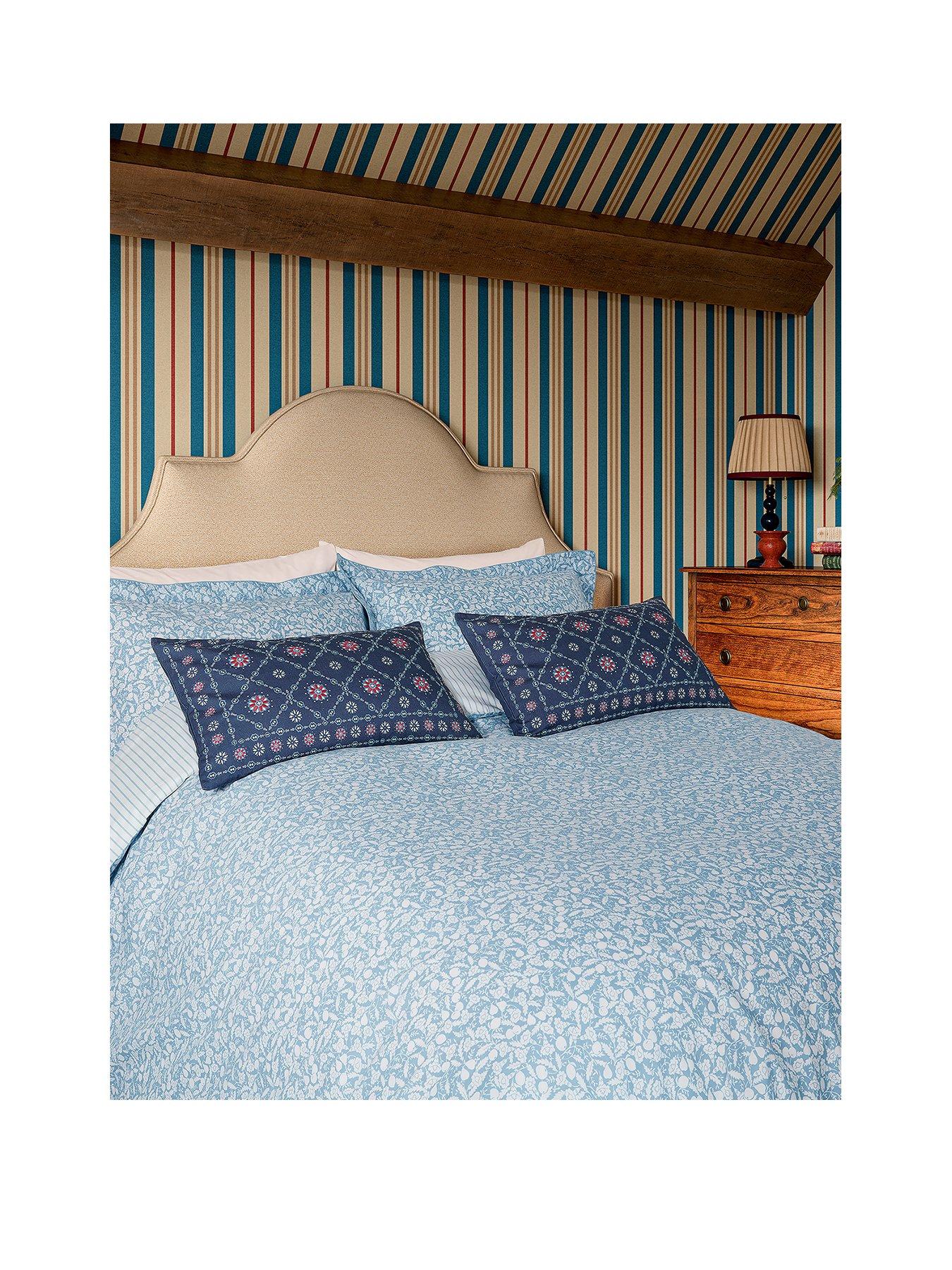  image of joules-fruity-ditsy-100-cotton-percale-duvet-cover-set