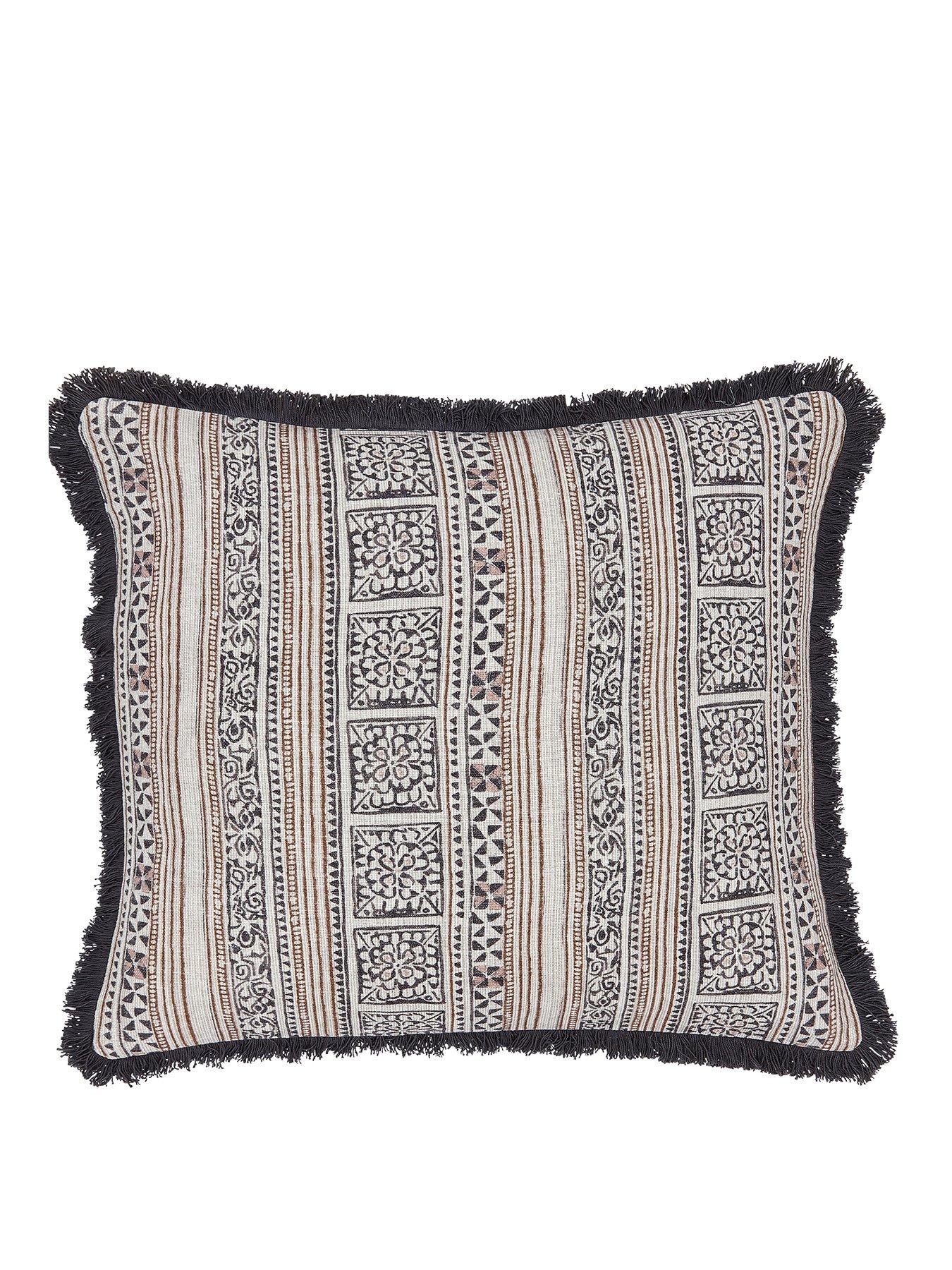  image of bedeck-of-belfast-zenda-100-cotton-cushion