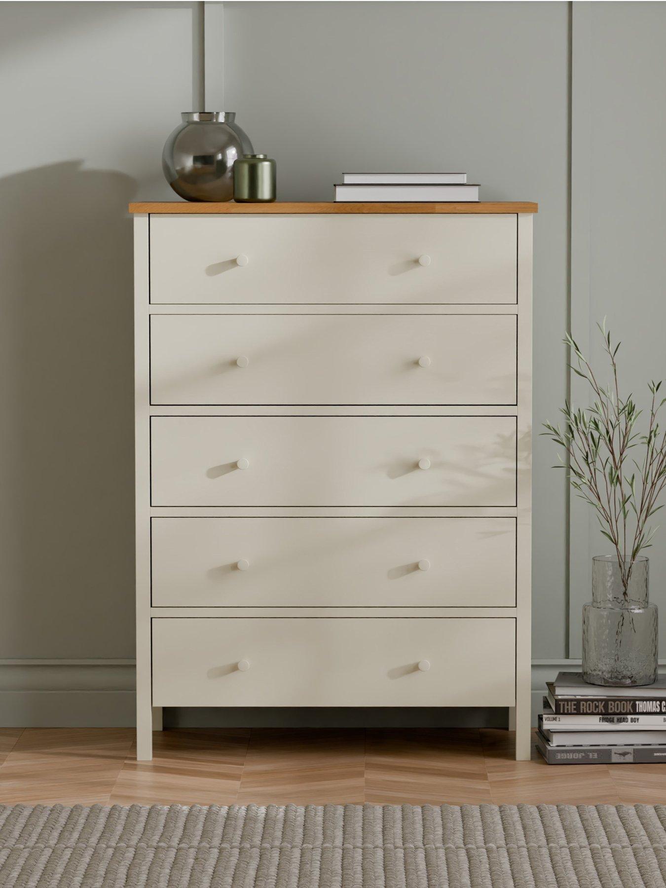  image of julian-bowen-coxmoor-5-drawer-wide-chest-contains-solid-oak