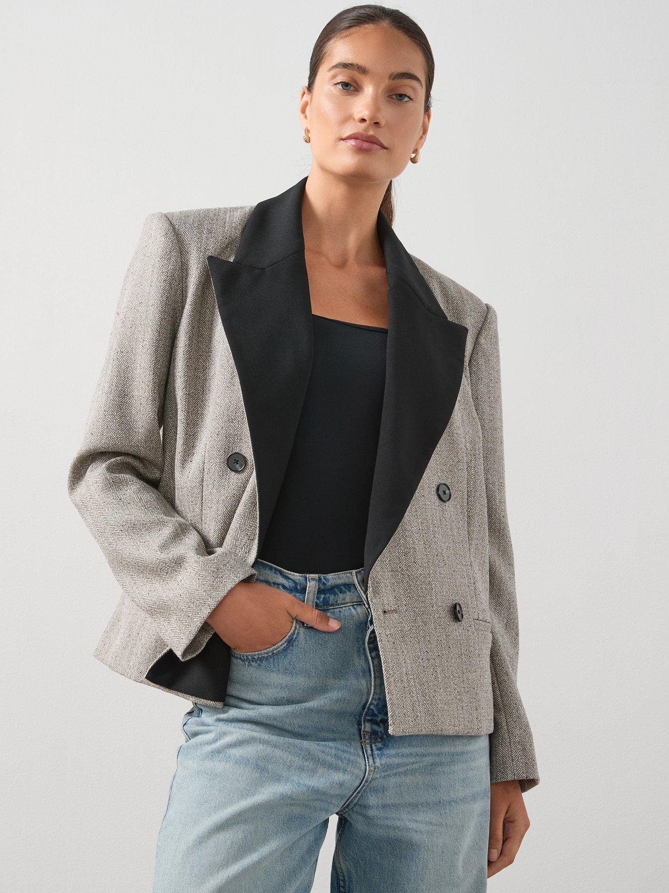 undefined Contrast Lapel Boxy Crop Blazer - Black