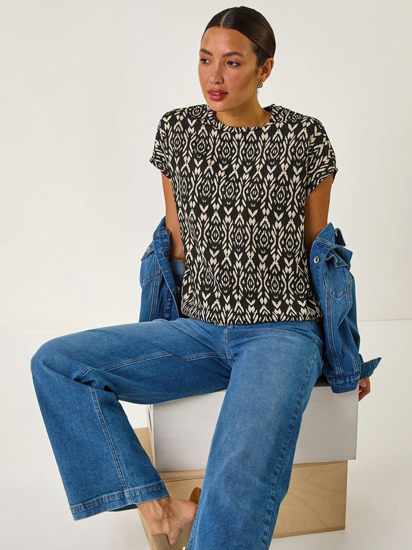Image 3 of 5 of Roman Geometric Ikat Print Bubble Hem Top