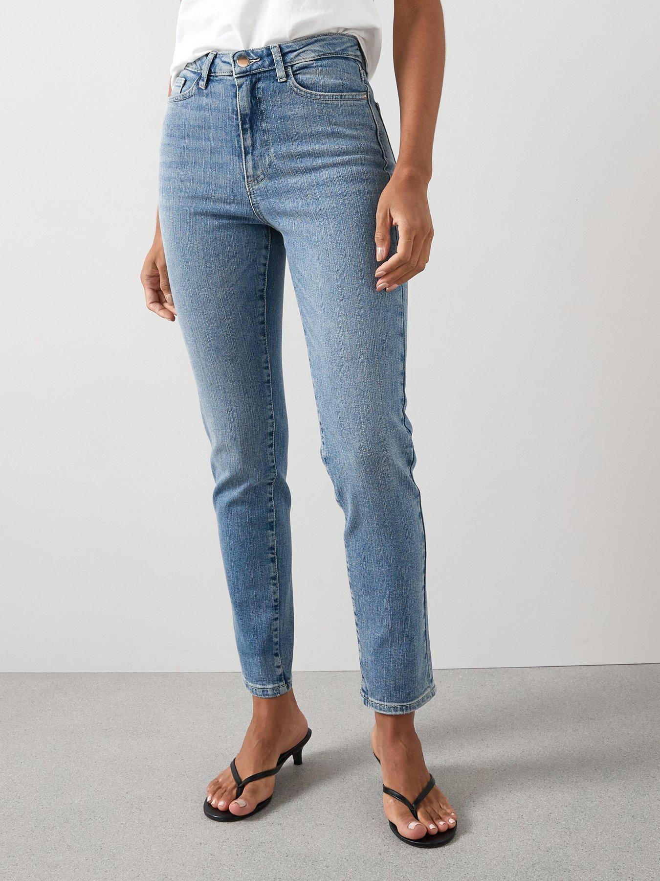 front image of the-very-collection-issie-slim-leg-jeans-mid-wash