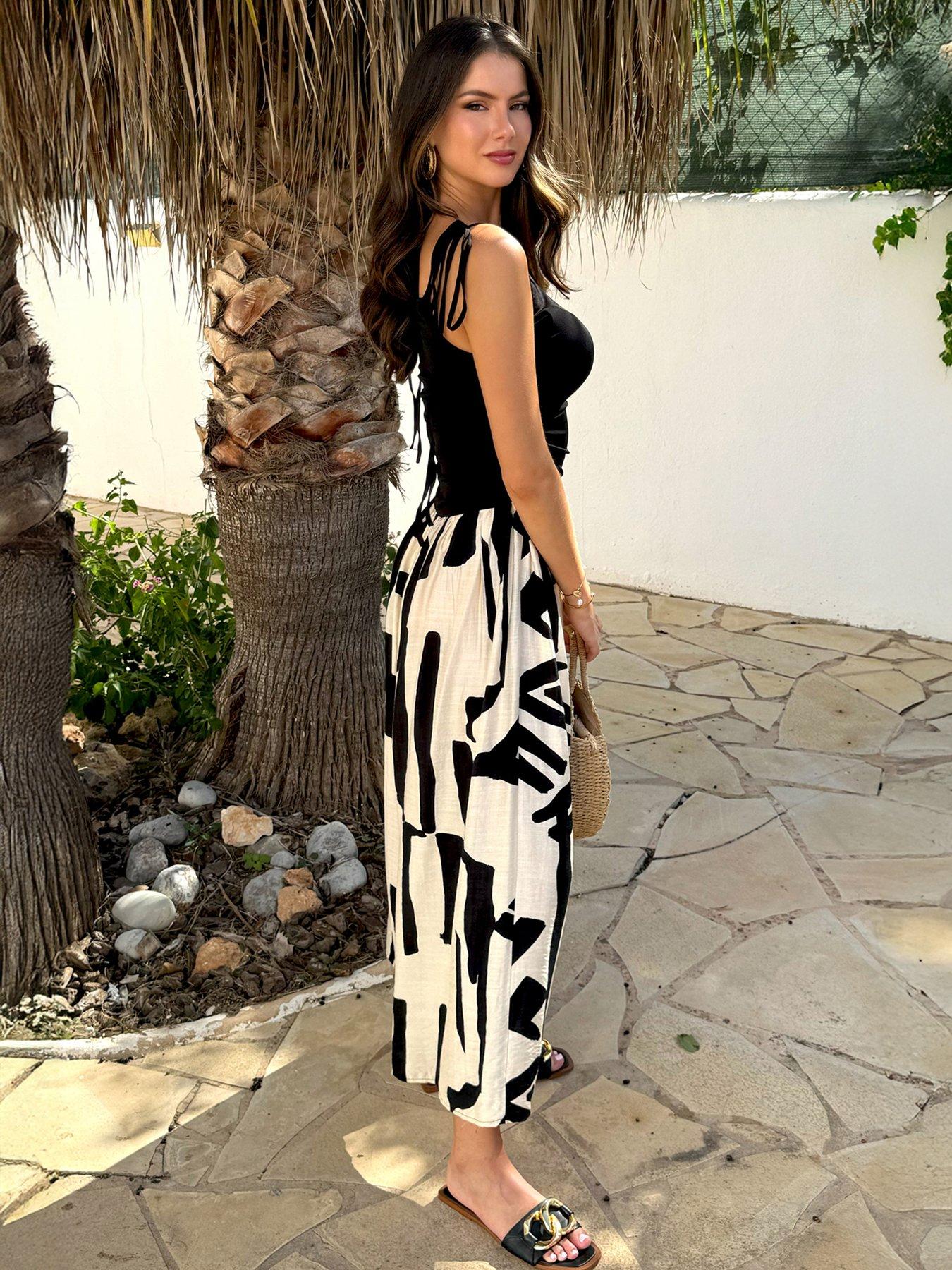 Image 4 of 4 of AX Paris Strappy Mono Print Maxi Dress - Multi