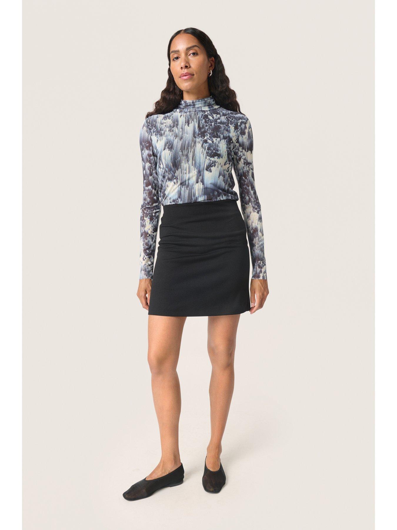 image of soaked-in-luxury-hartley-t-shirt-blue