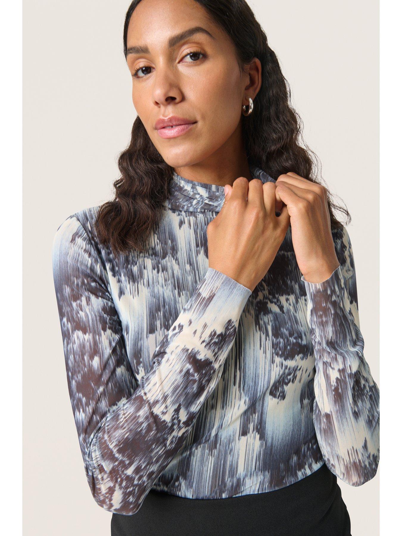  image of soaked-in-luxury-hartley-t-shirt-blue