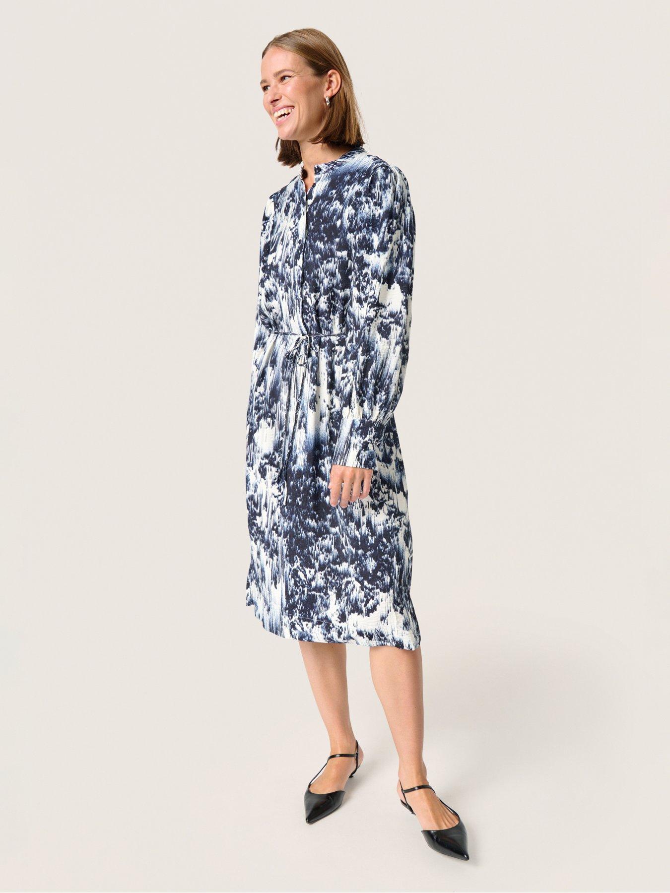  image of soaked-in-luxury-jazzlyn-dress-blue