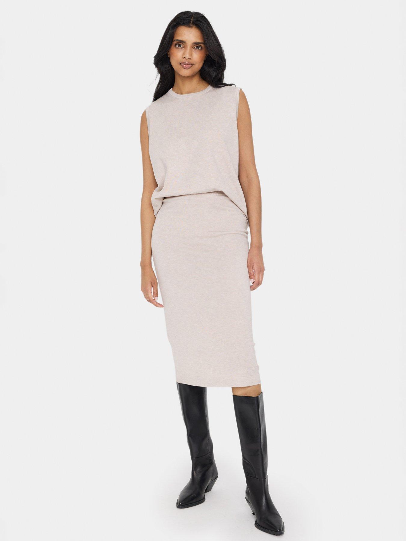  image of saint-tropez-mila-vest-beige