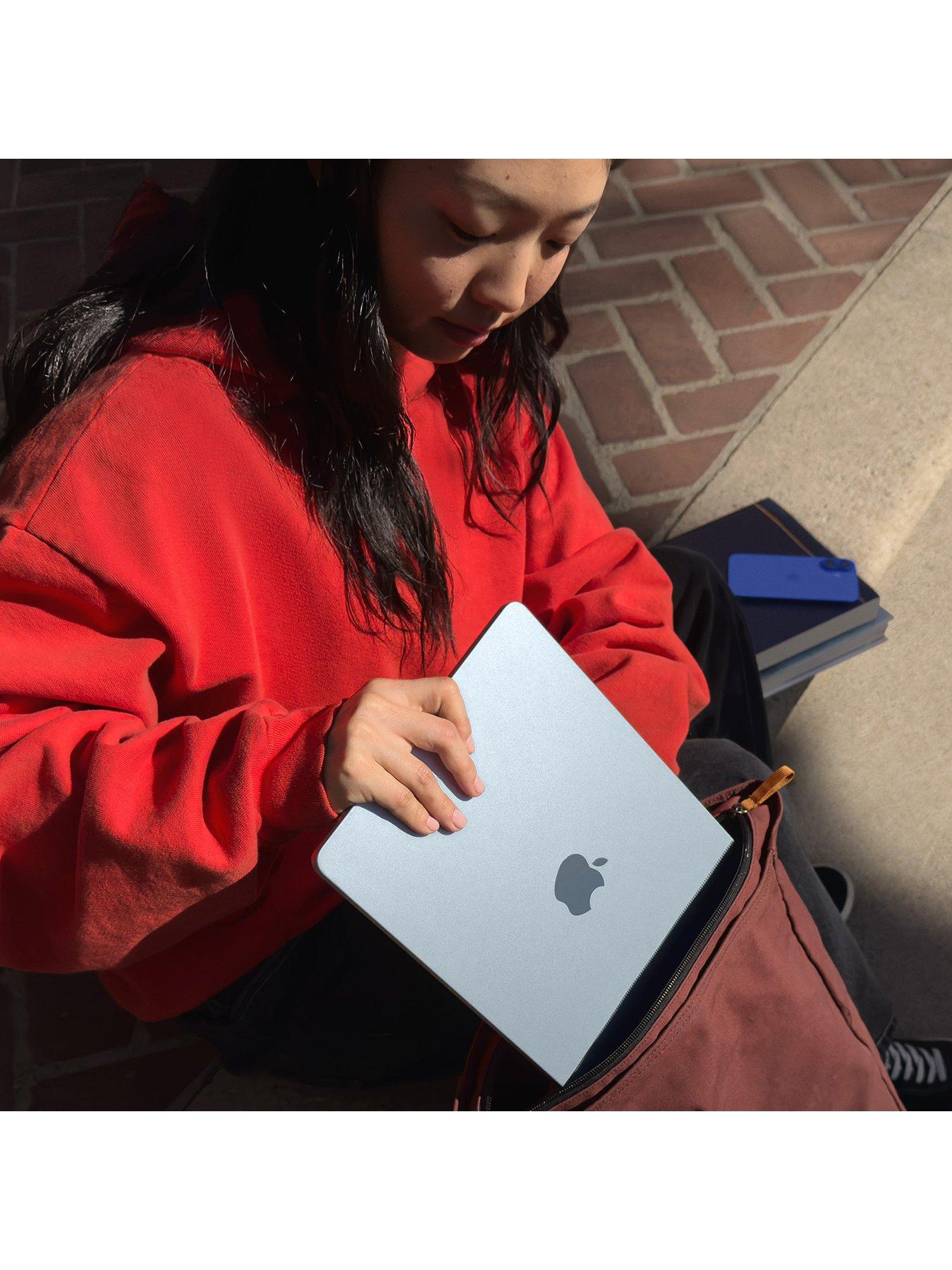  image of apple-macbook-air-m4-2025-13-inch-with-10-core-cpu-and-8-core-gpu-16gb-unified-memory-256gb-ssd-starlight