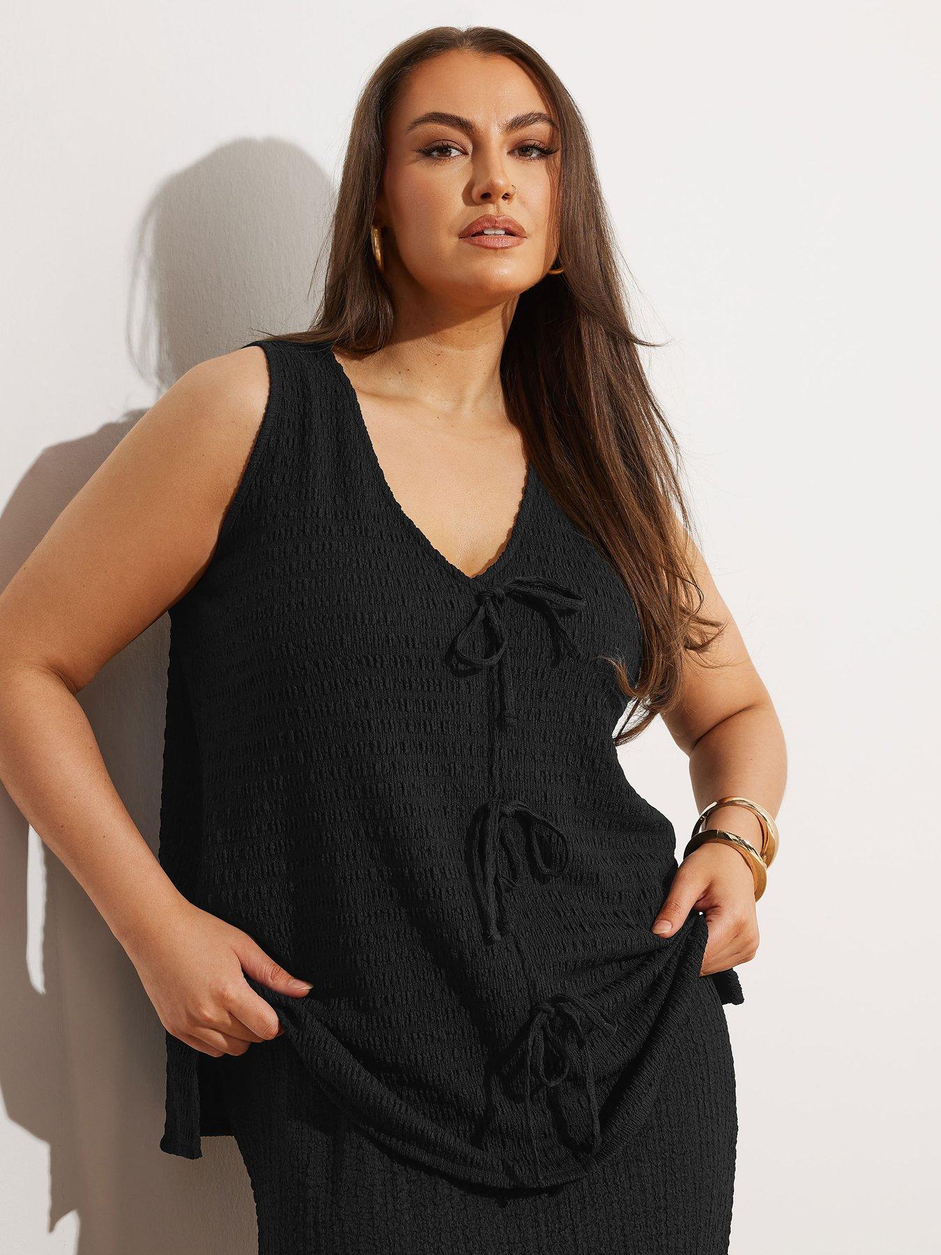 yours-curve-bow-front-textured-waistcoat