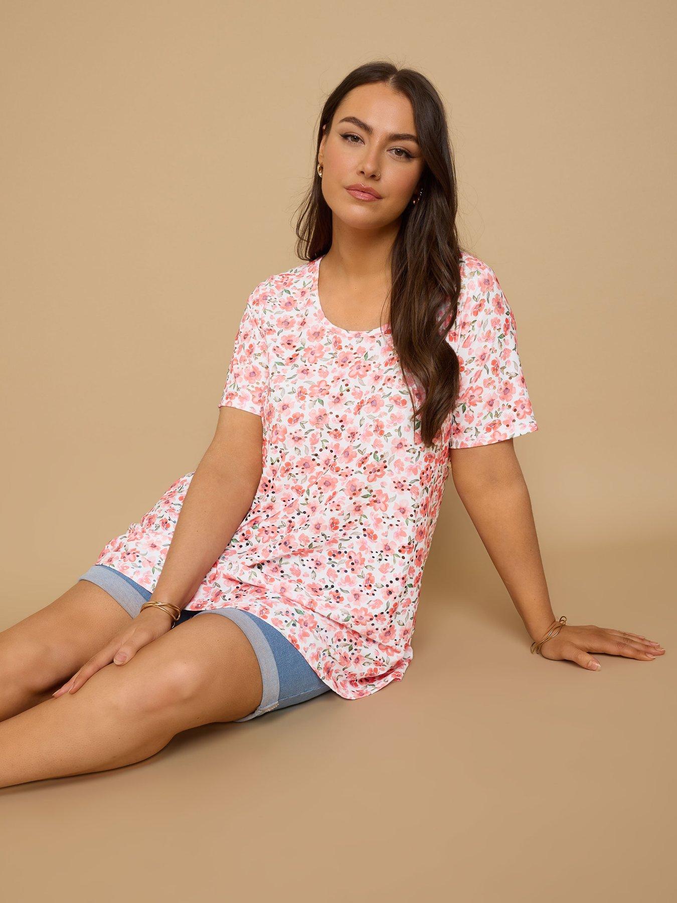 undefined Curve Short Sleeve Broderie T-Shirt