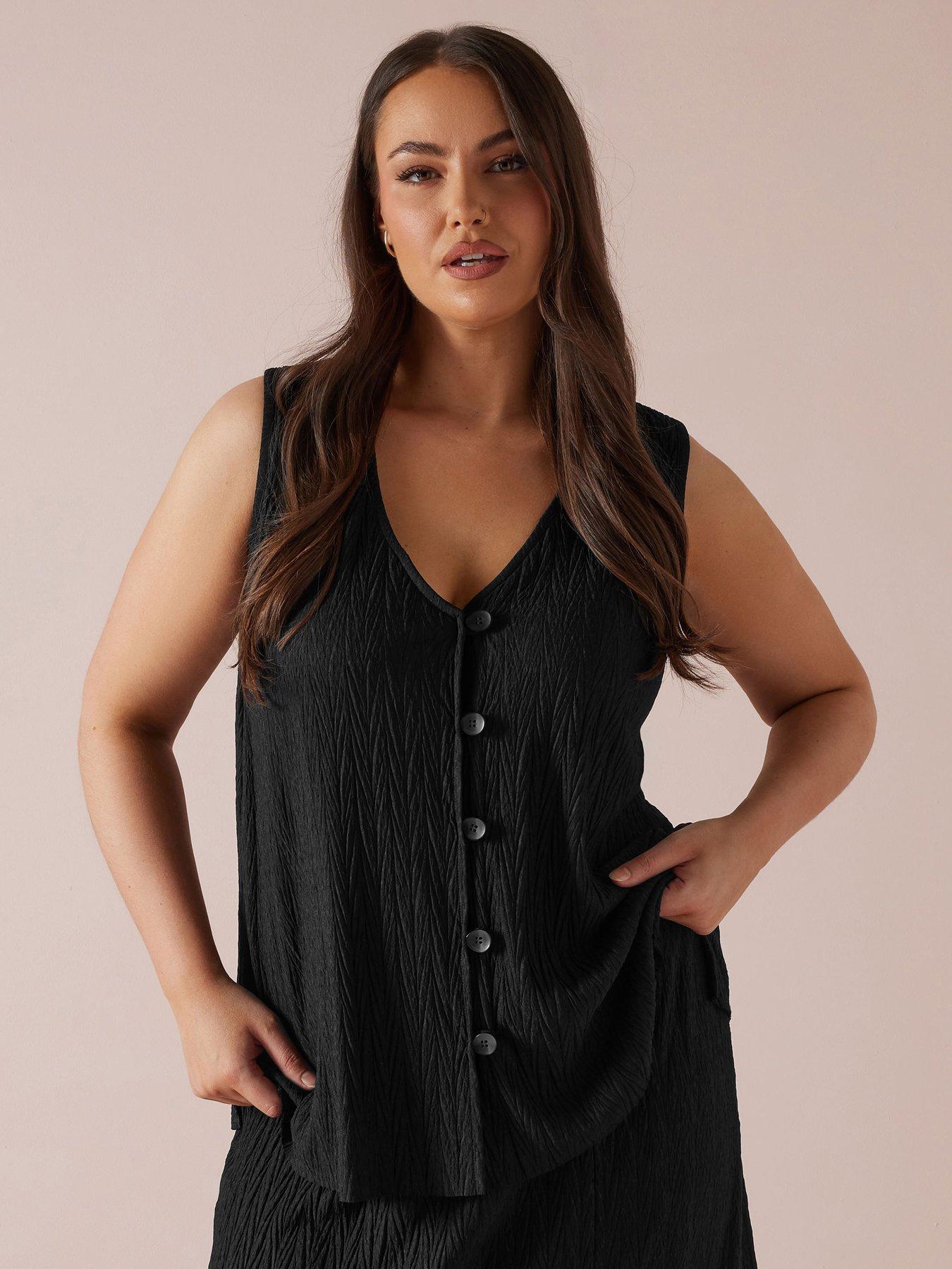 yours-curve-plisse-waistcoat