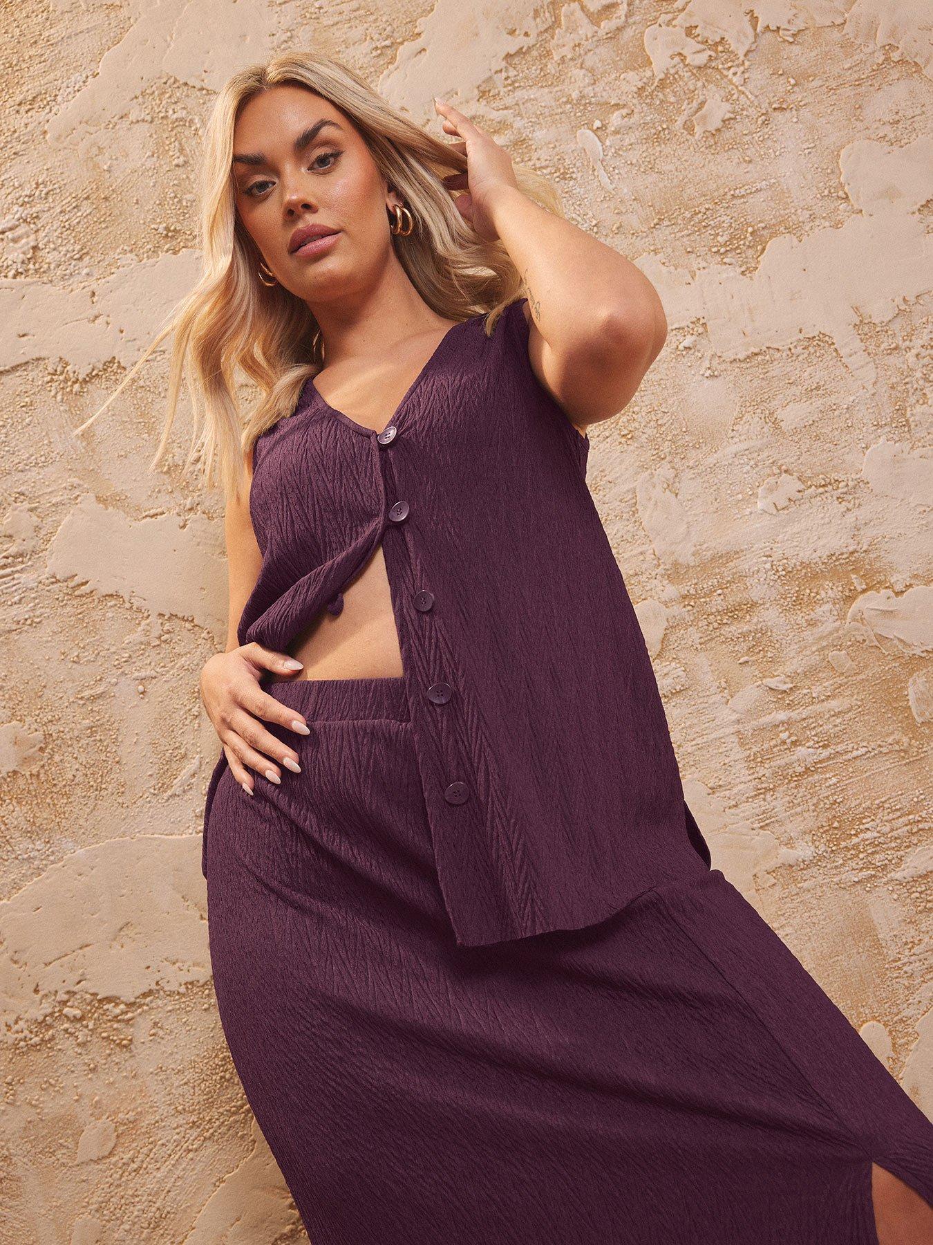  image of yours-curve-plisse-waistcoat