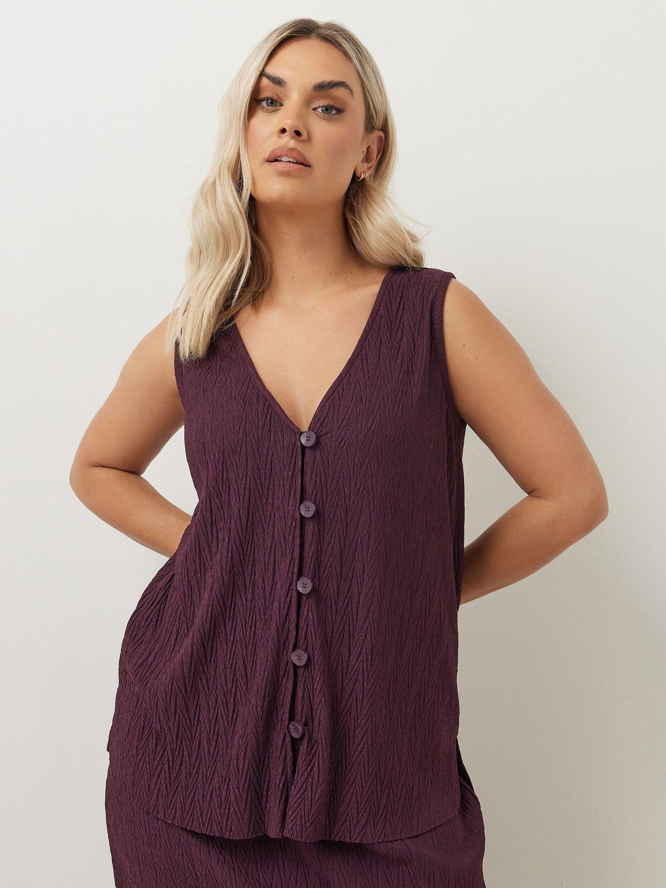  image of yours-curve-plisse-waistcoat
