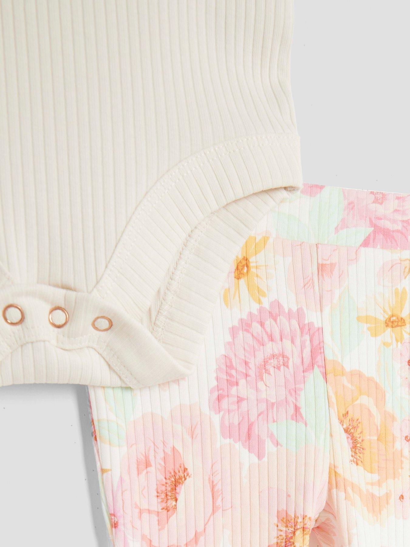  image of river-island-baby-girls-floral-print-set-cream