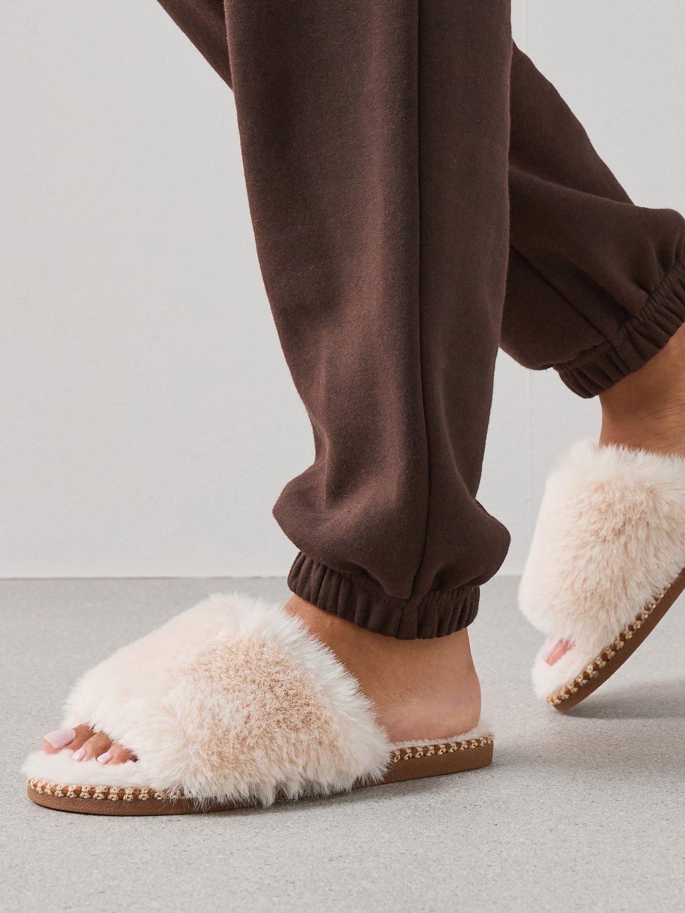 undefined Faux Fur Slider Slipper - Cream