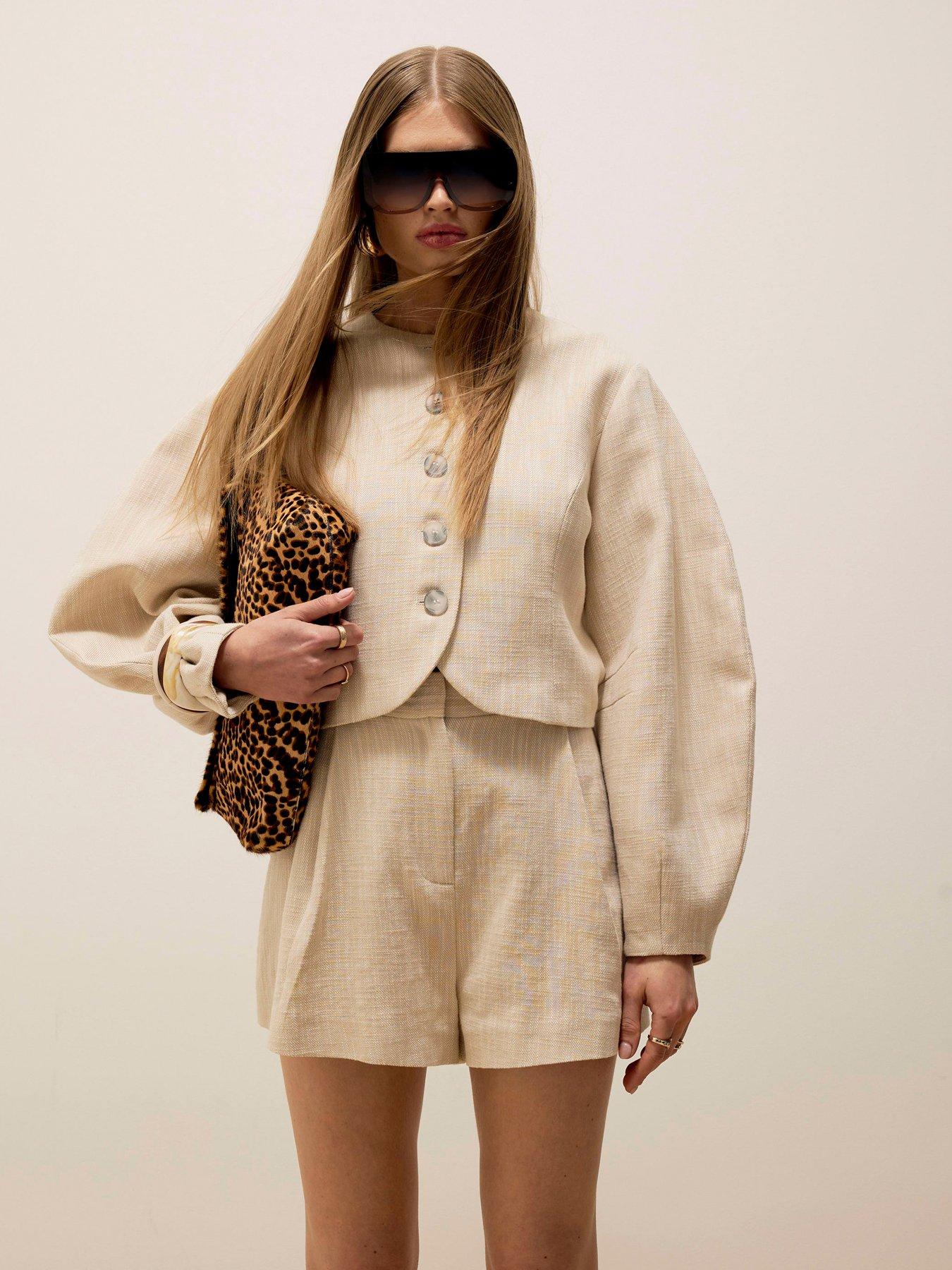 undefined Long Sleeve Banana Sleeve Collarless Jacket - Cream