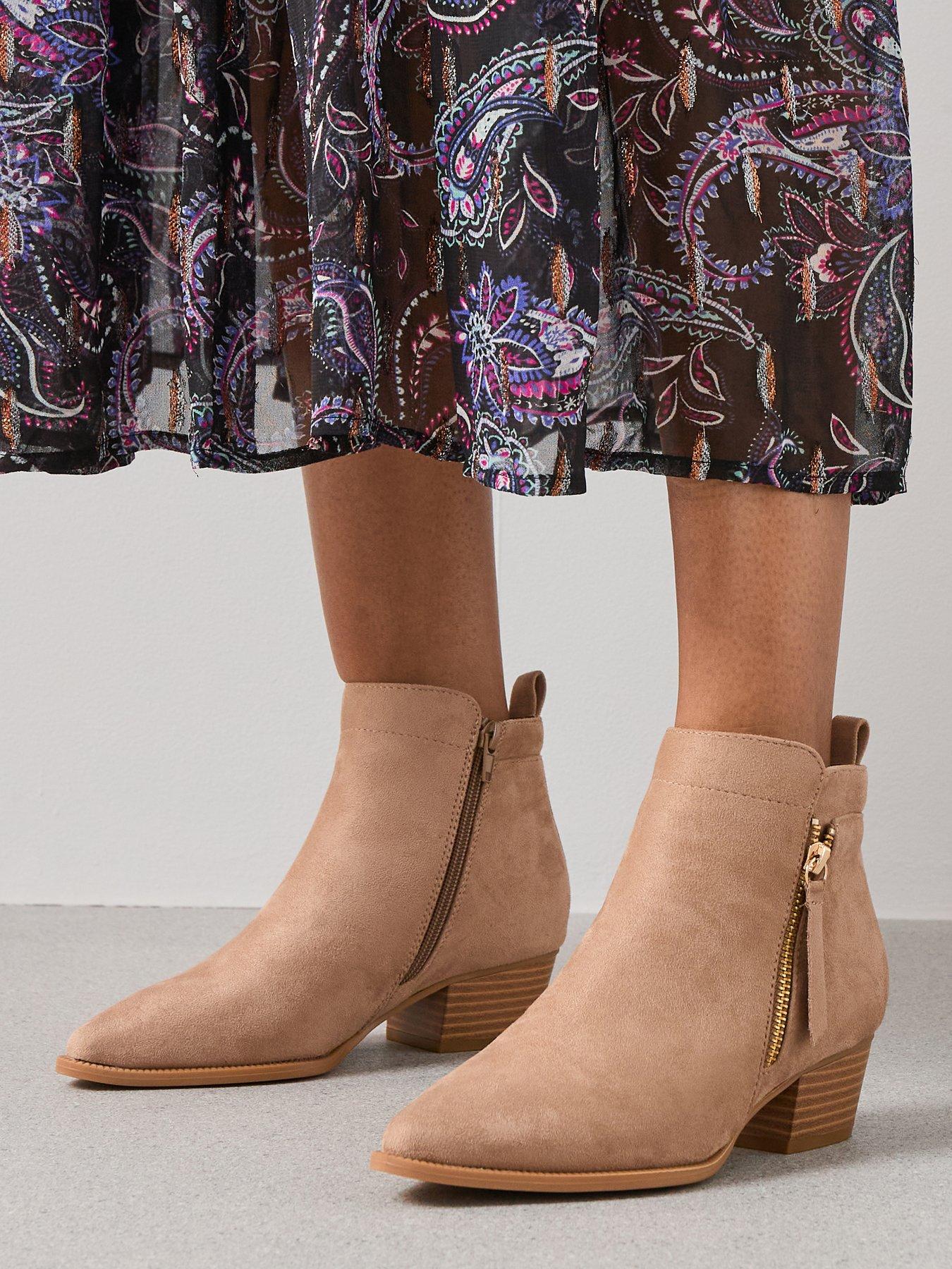 undefined Western Ankle Boots - Brown