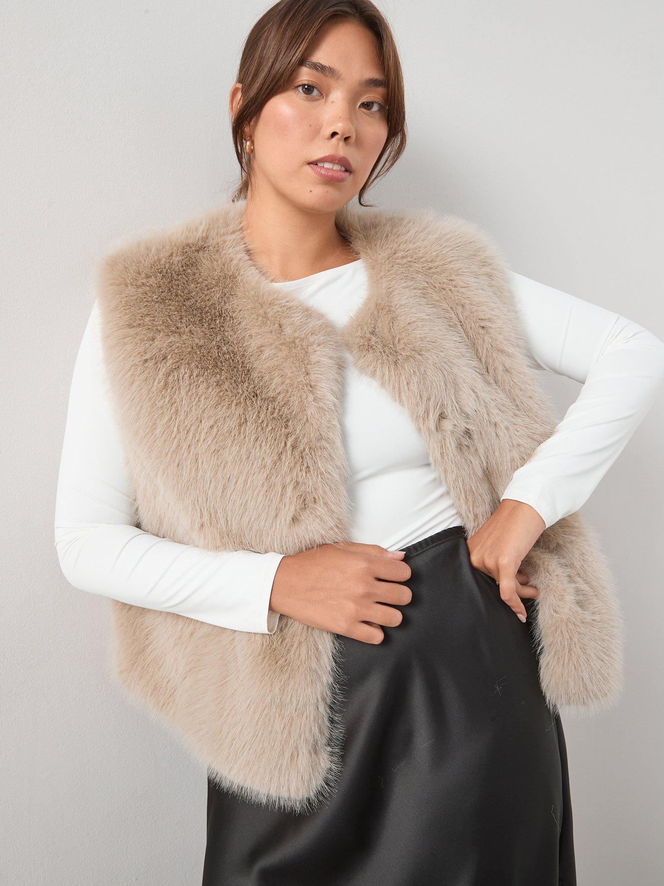 undefined Faux Fur Gilet - Beige