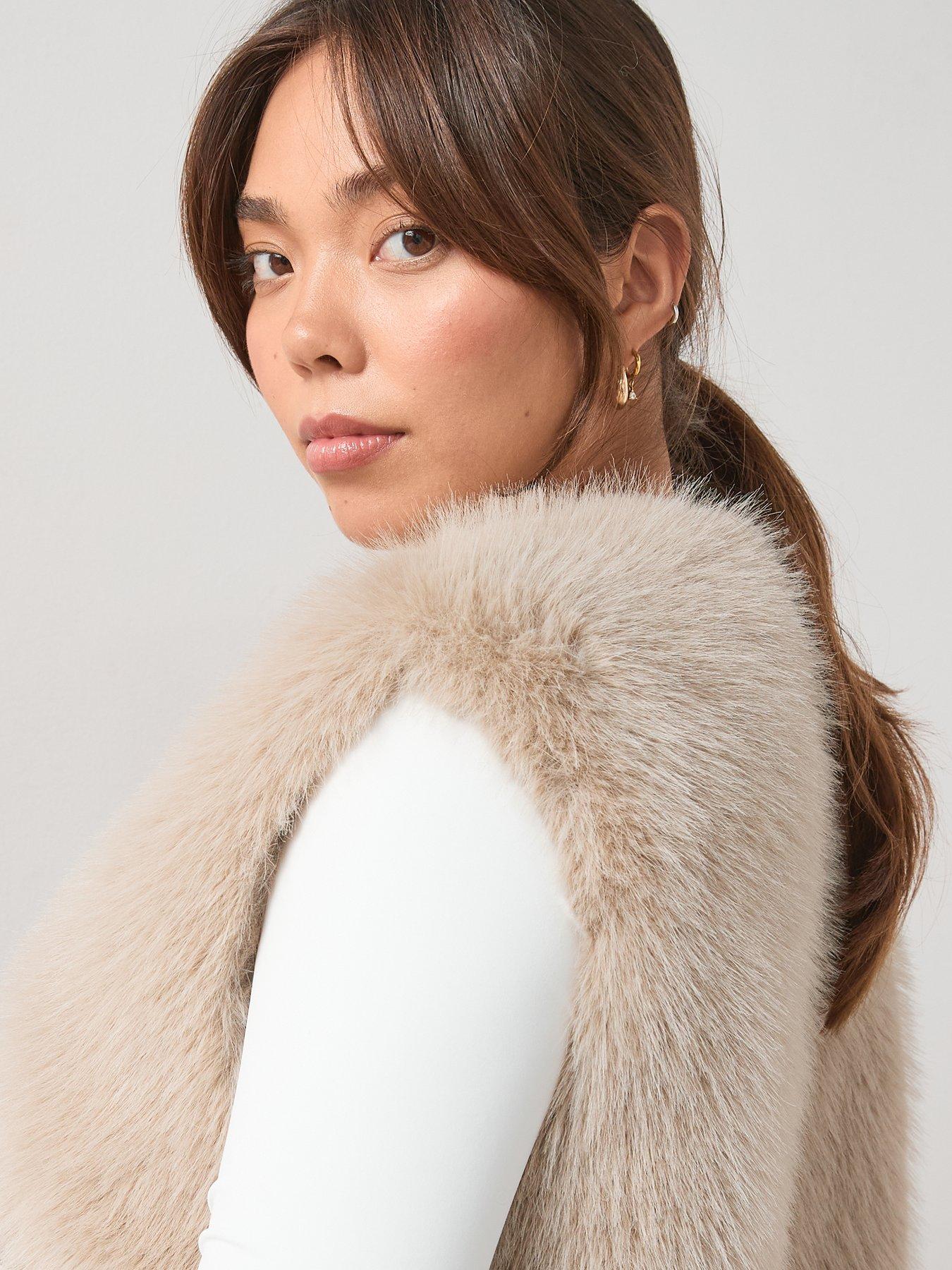 Image 5 of 7 of V by Very Curve Faux Fur Gilet - Beige