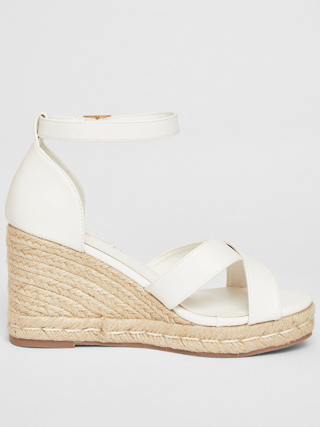 quiz-wide-fit-white-faux-leather-wedges