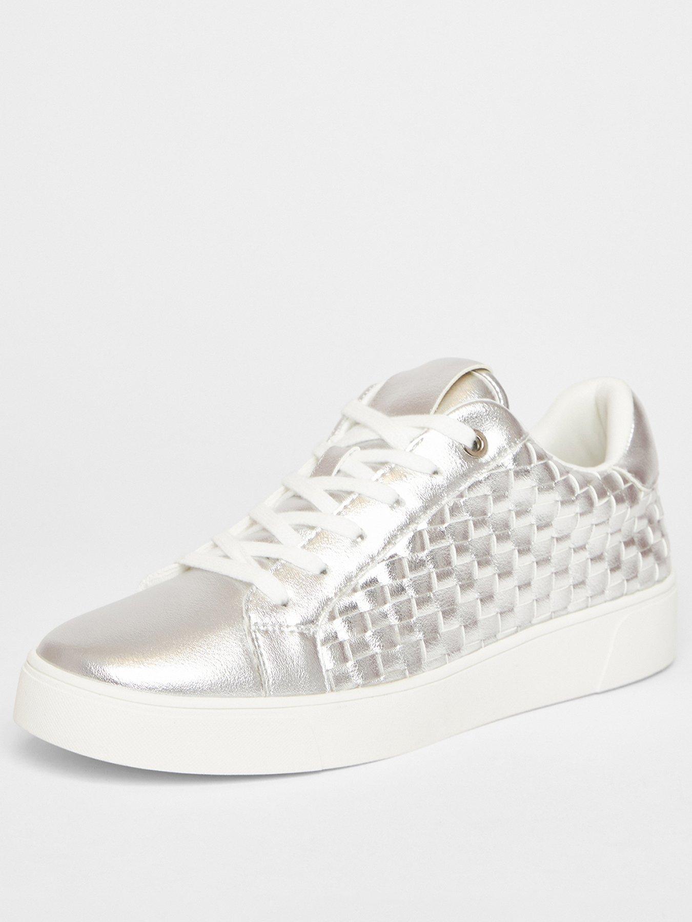 Image 2 of 5 of Quiz Silver Woven Trainers
