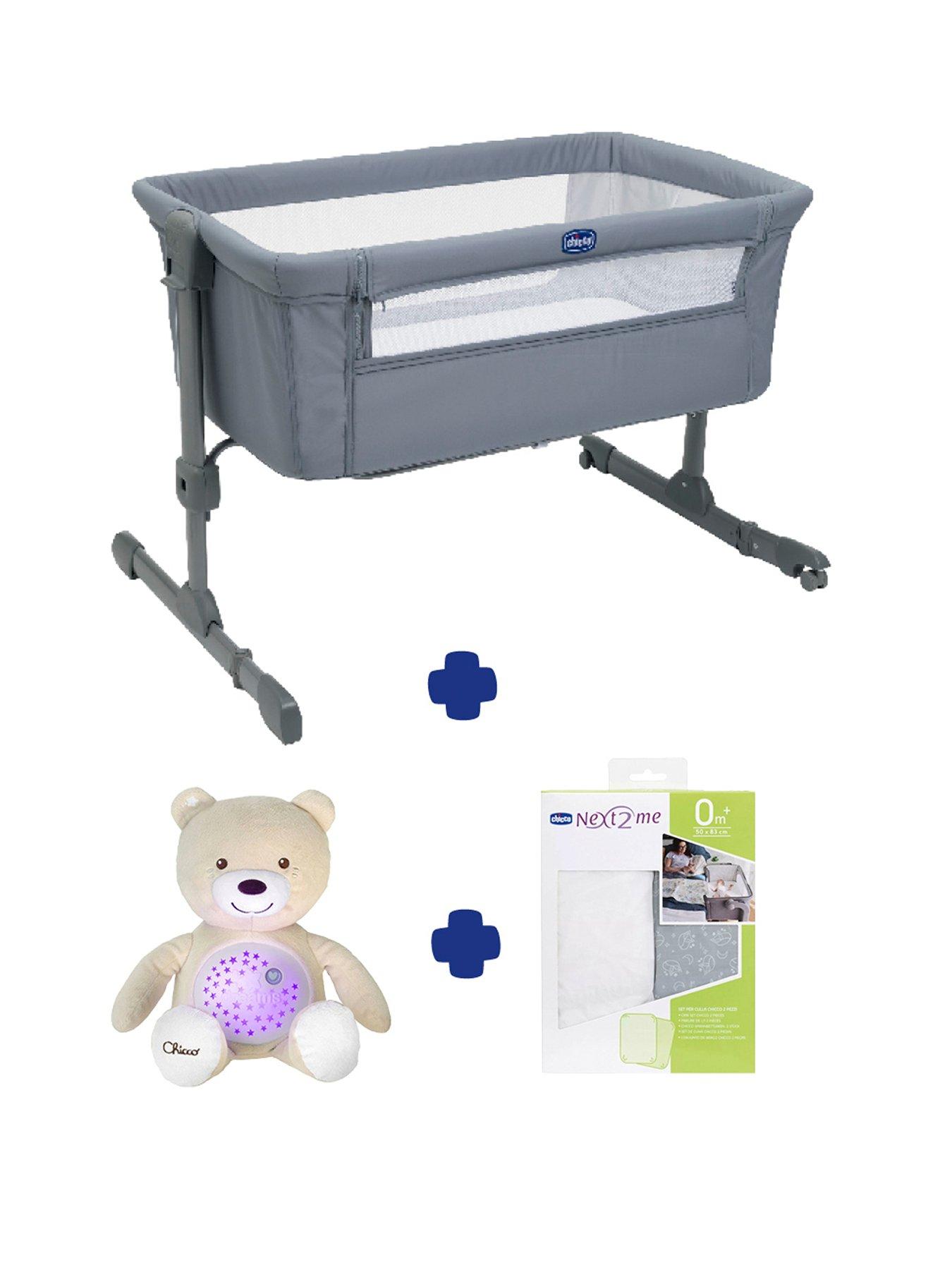 Chicco Next2Me Essential Crib, Plush Bear Projector  &  2 Crib Sheets